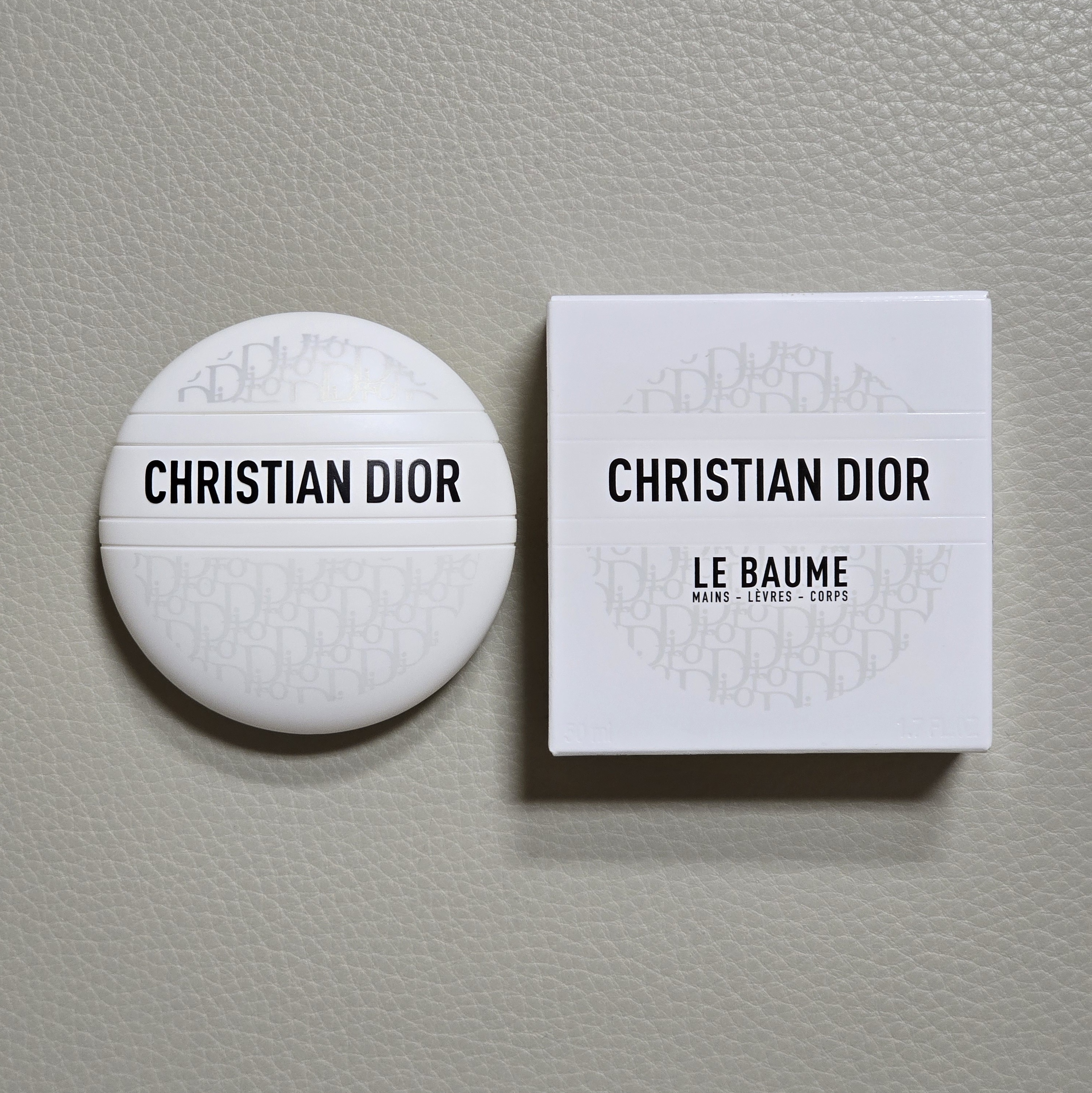 Dior New Dior Le Baume Hand Cream 50ml 착용 스타일 - 1