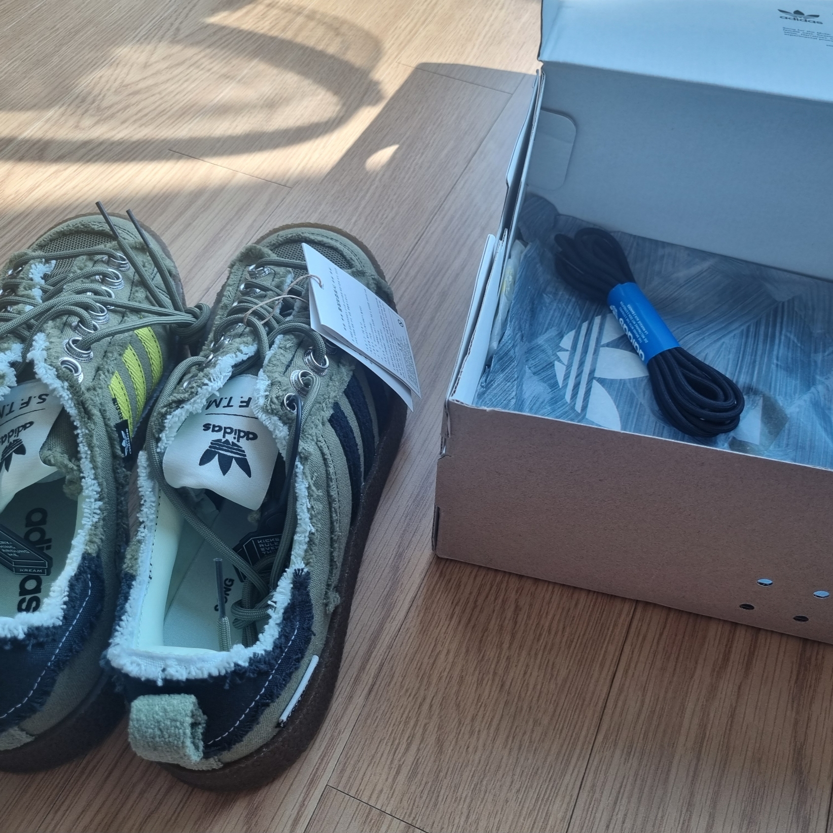 Adidas x Song for the Mute Campus 80s Focus Olive Core Black 착용 스타일 - 3