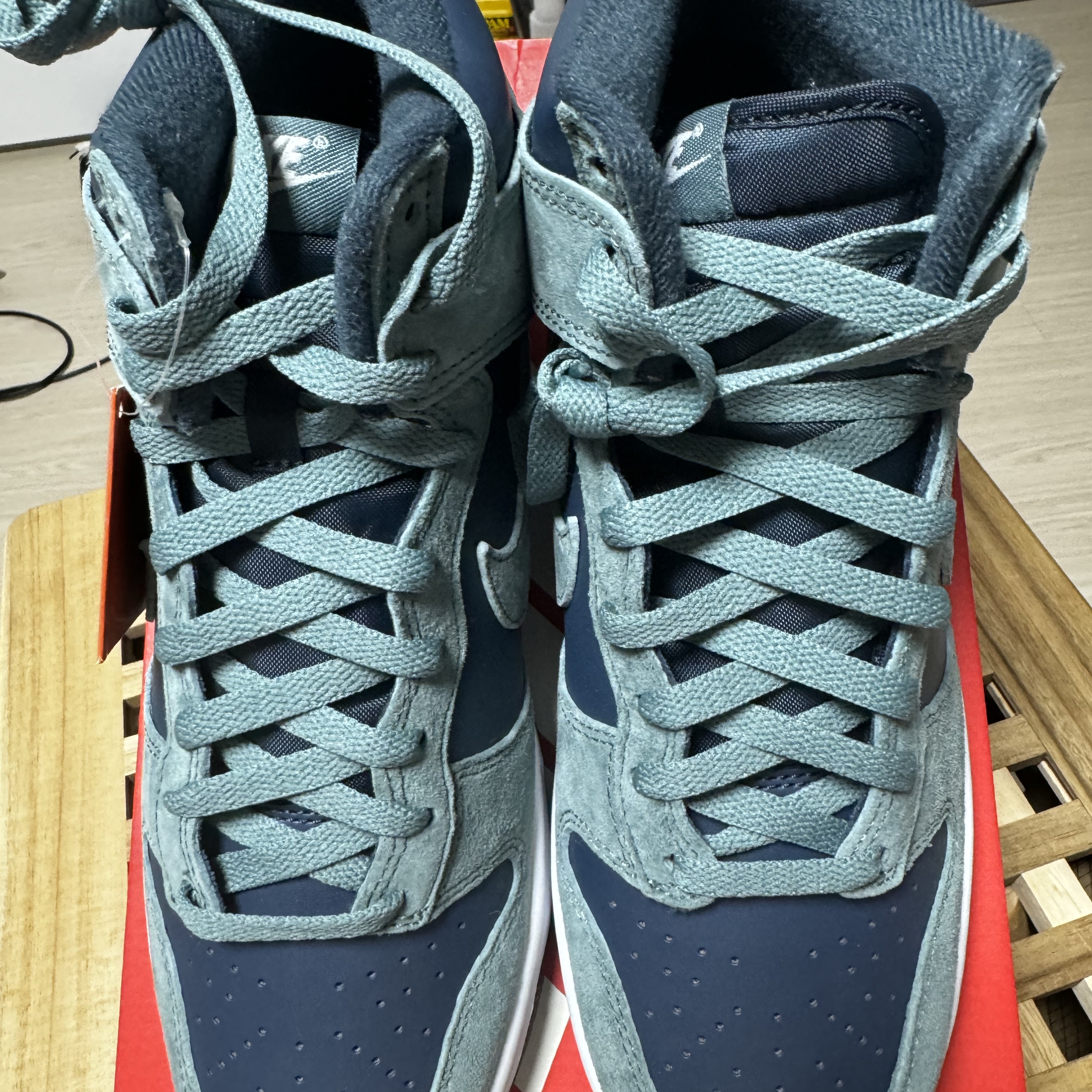 Nike Dunk High Retro PRM Armory Navy and Mineral Slate 착용 스타일 - 4