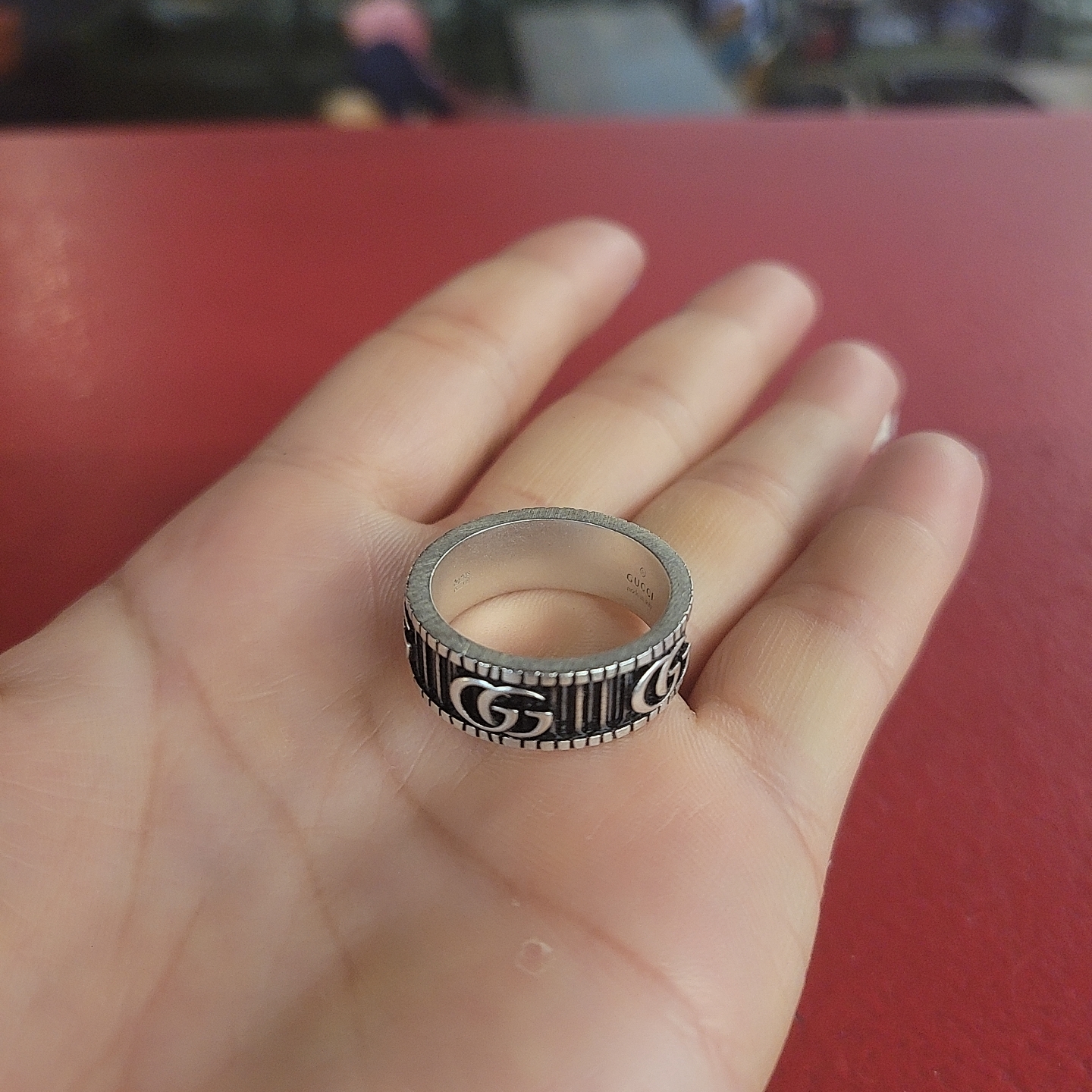 Gucci Ring with Double G Silver 착용 스타일