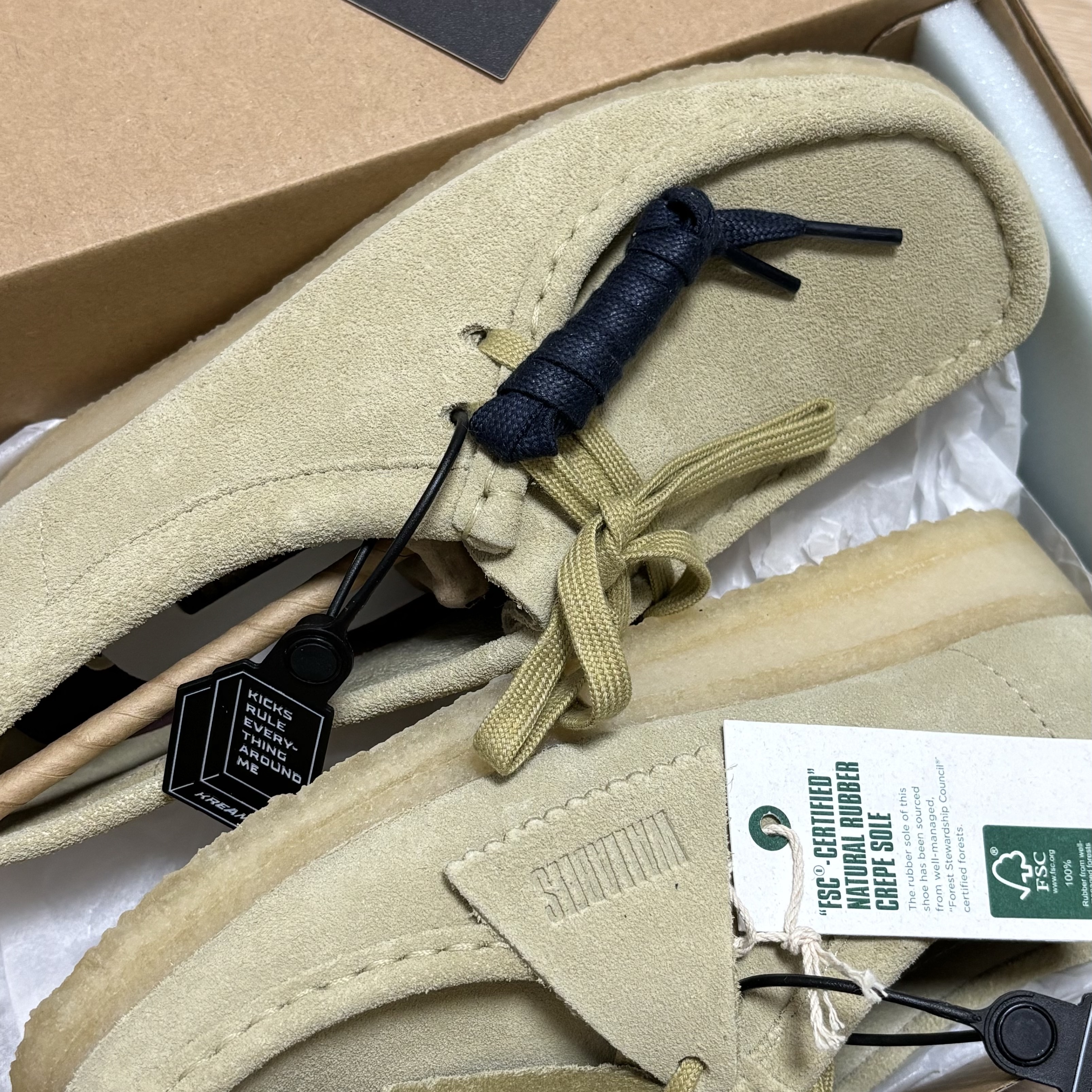 (W) Clarks Wallabee Maple Suede 착용 스타일