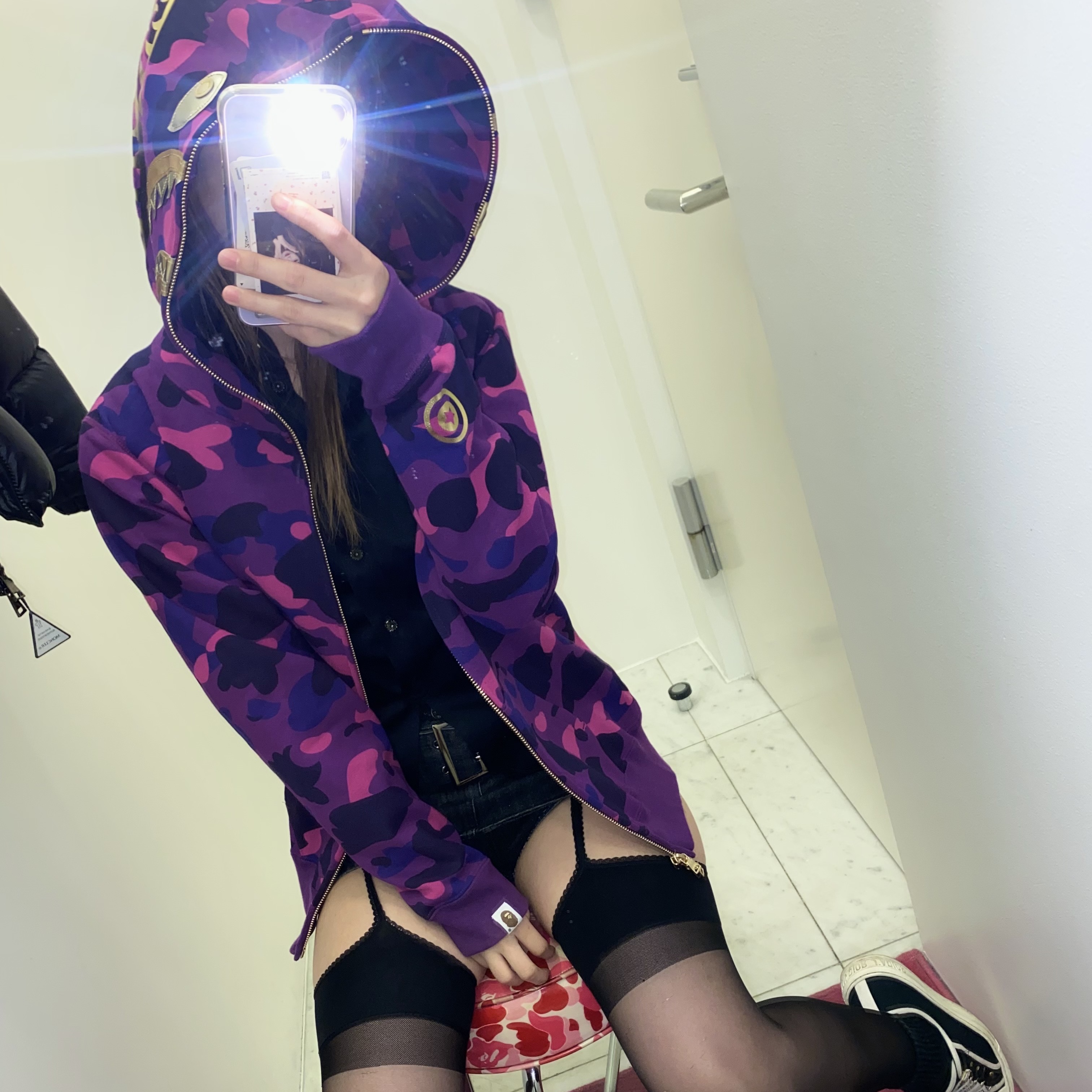 BAPE Color Camo Double Shark Full Zip Hoodie Royal Purple 착용 스타일 - 1