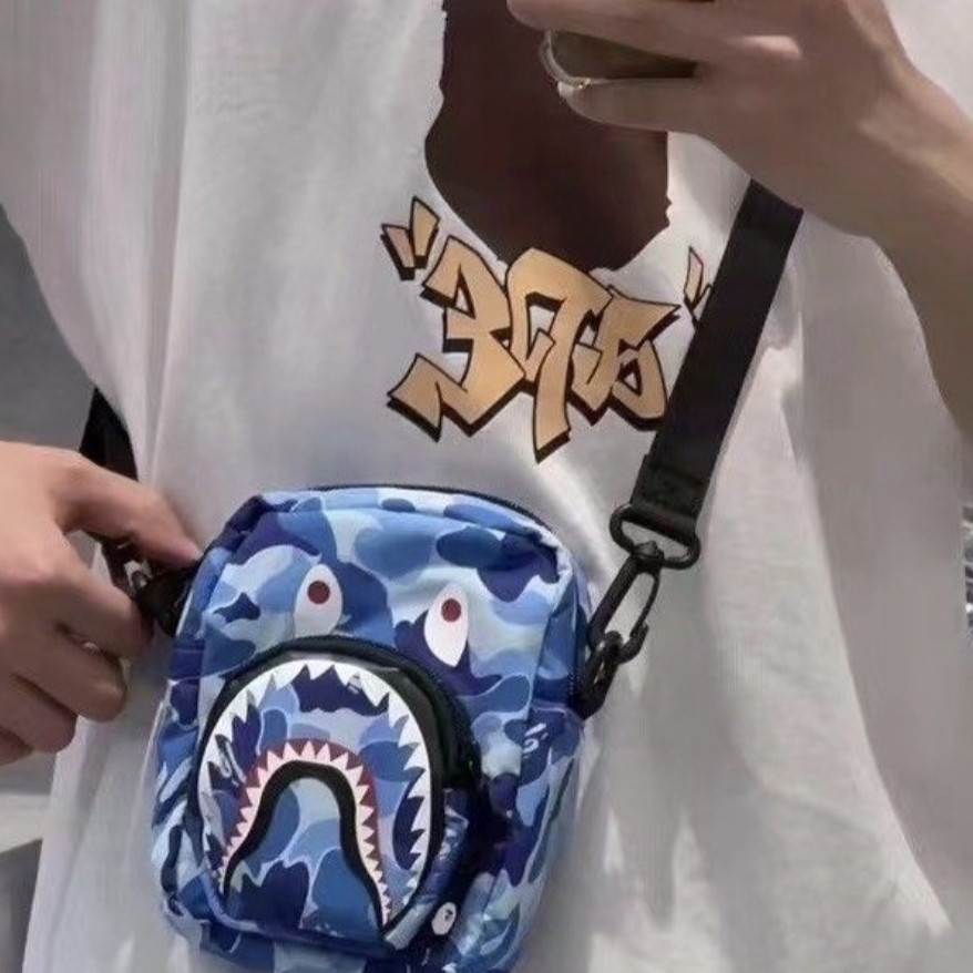 BAPE ABC Camo Shark Mini Bag Light Blue 착용 스타일