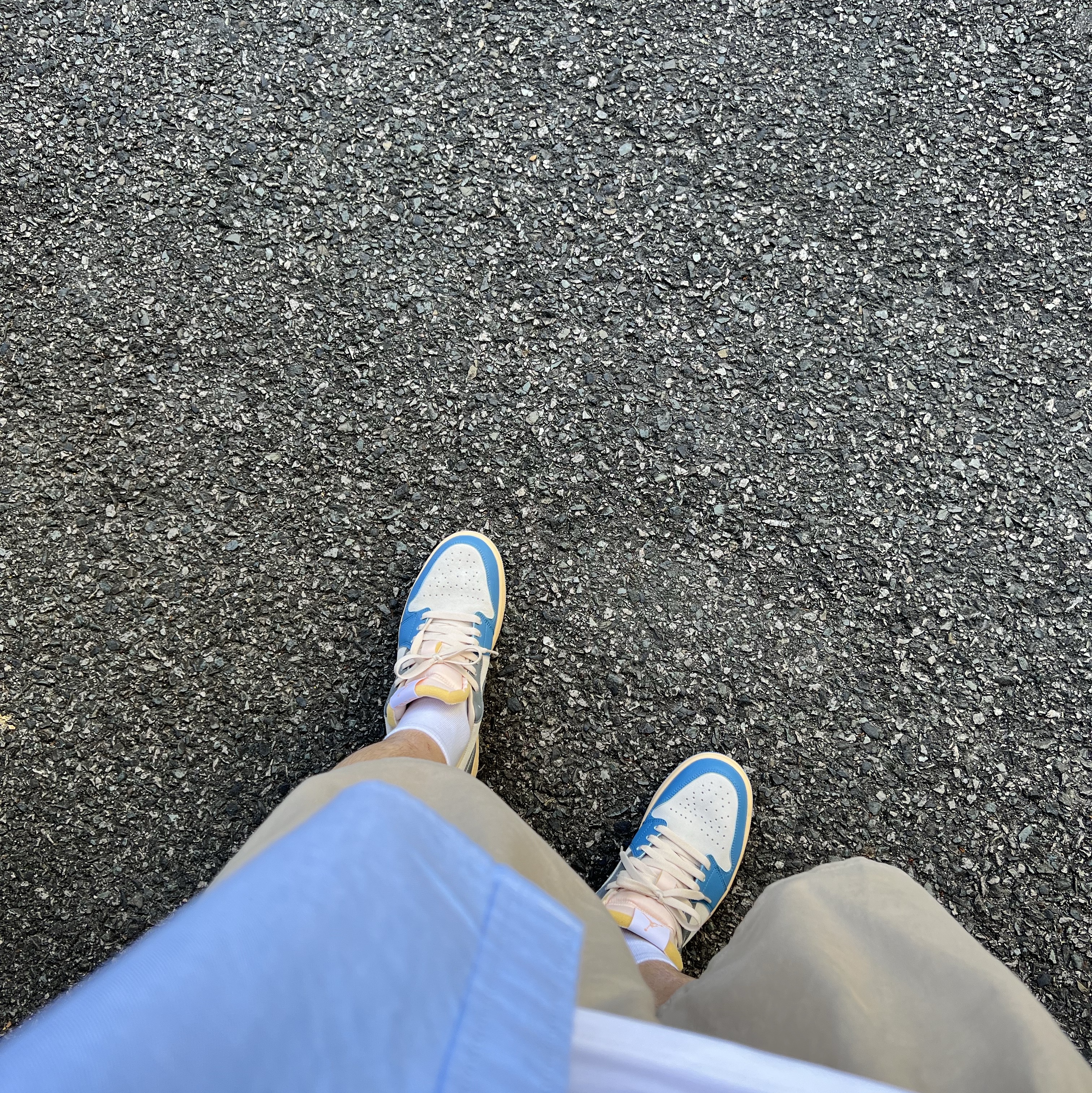 Jordan 1 Low SE Tokyo 96 착용 스타일 - 3