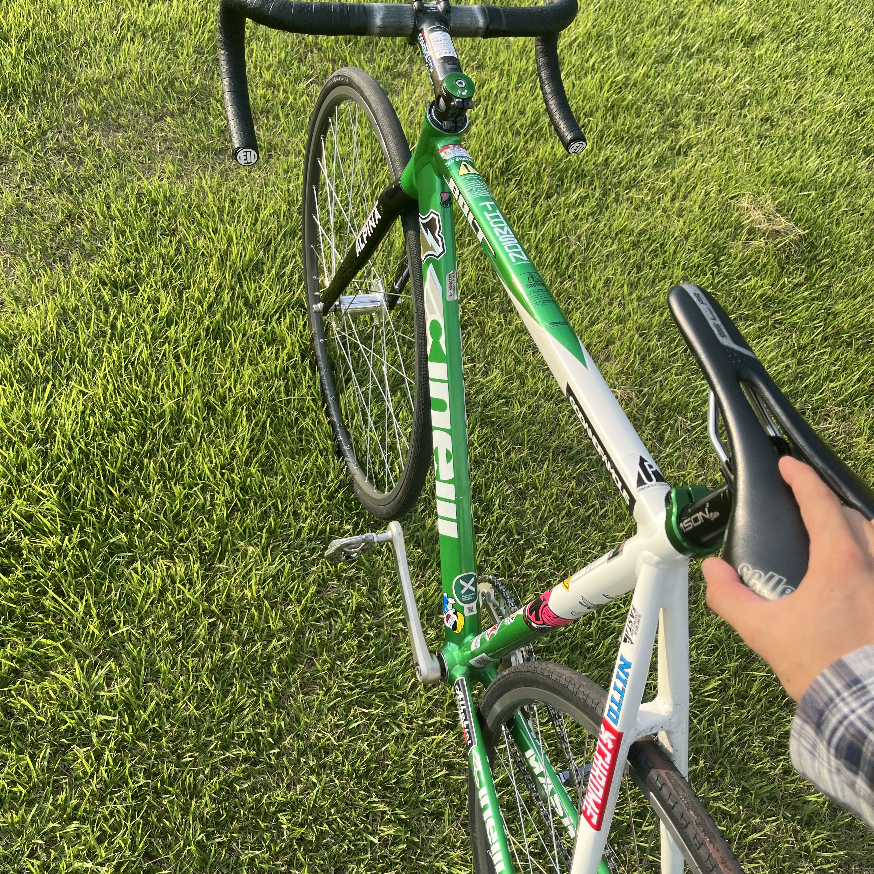 Adidas Velosamba Vegan Cycling Core Black, Supreme Military Camp Cap Olive - 24SS 착용 스타일 - 4