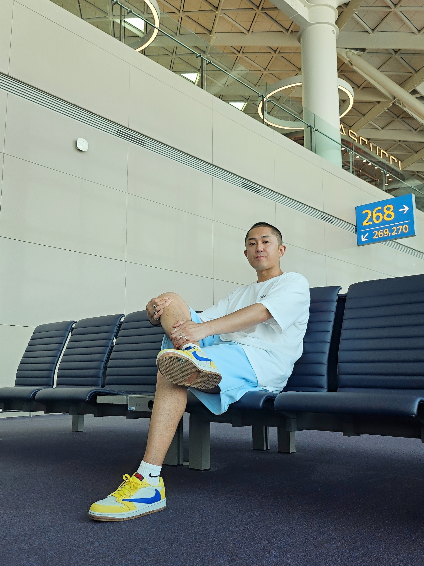 Supreme Black Cat T-Shirt White - 24SS, Nike NRG Solo Swoosh Fleece Shorts Celestine Blue - US/EU 착용 스타일 - 2
