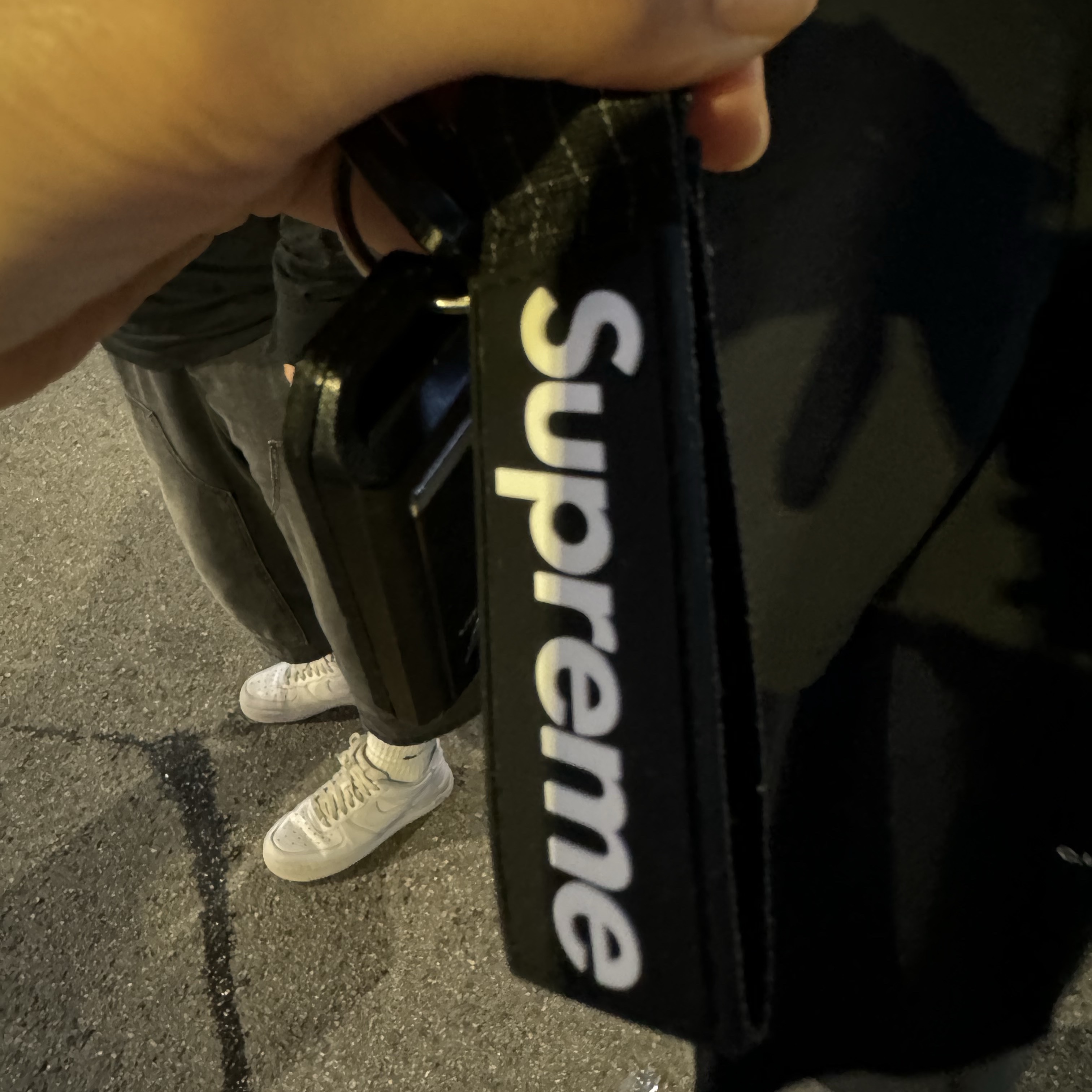 Supreme Ripstop Keychain Black - 24SS 착용 스타일 - 2