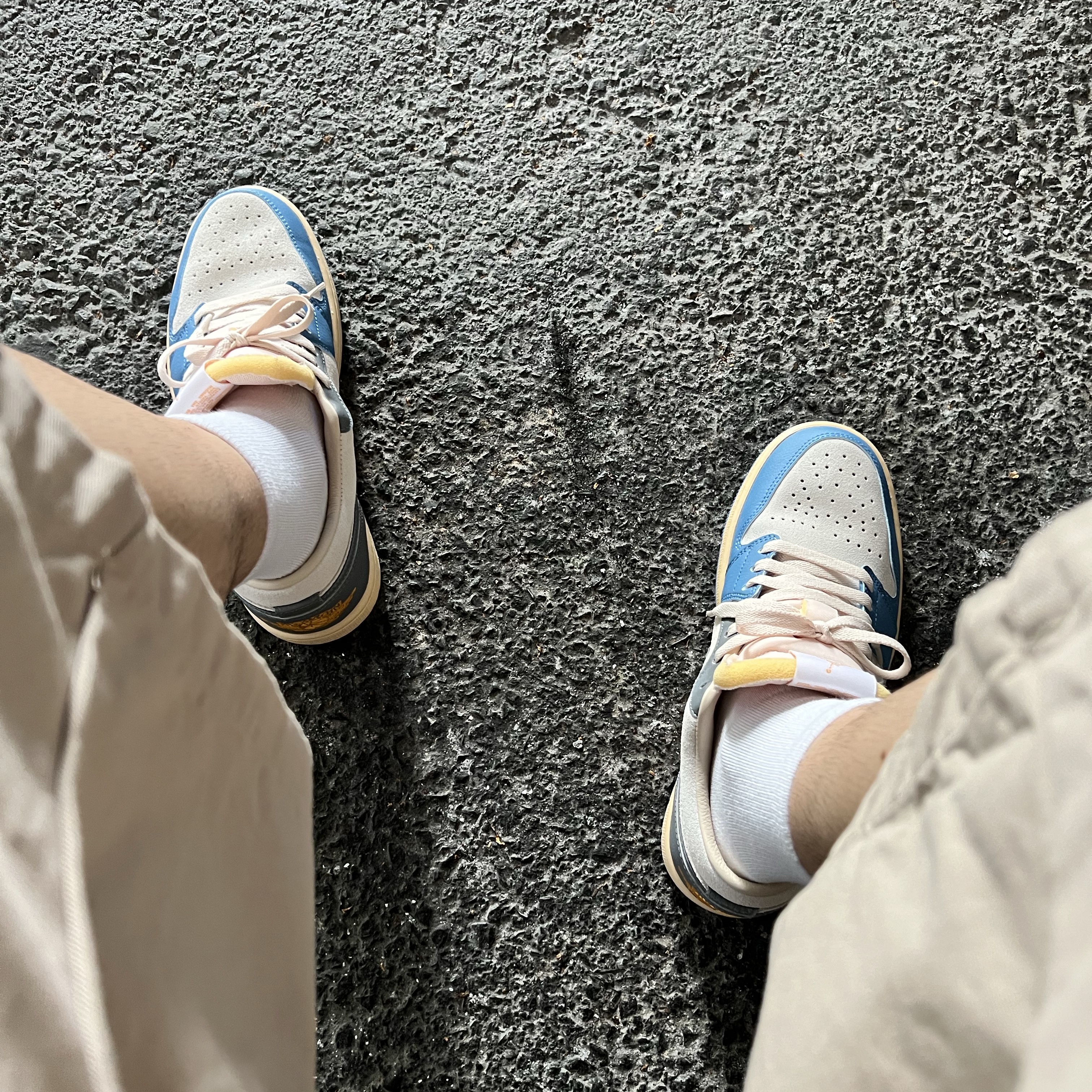 Jordan 1 Low SE Tokyo 96 착용 스타일 - 1