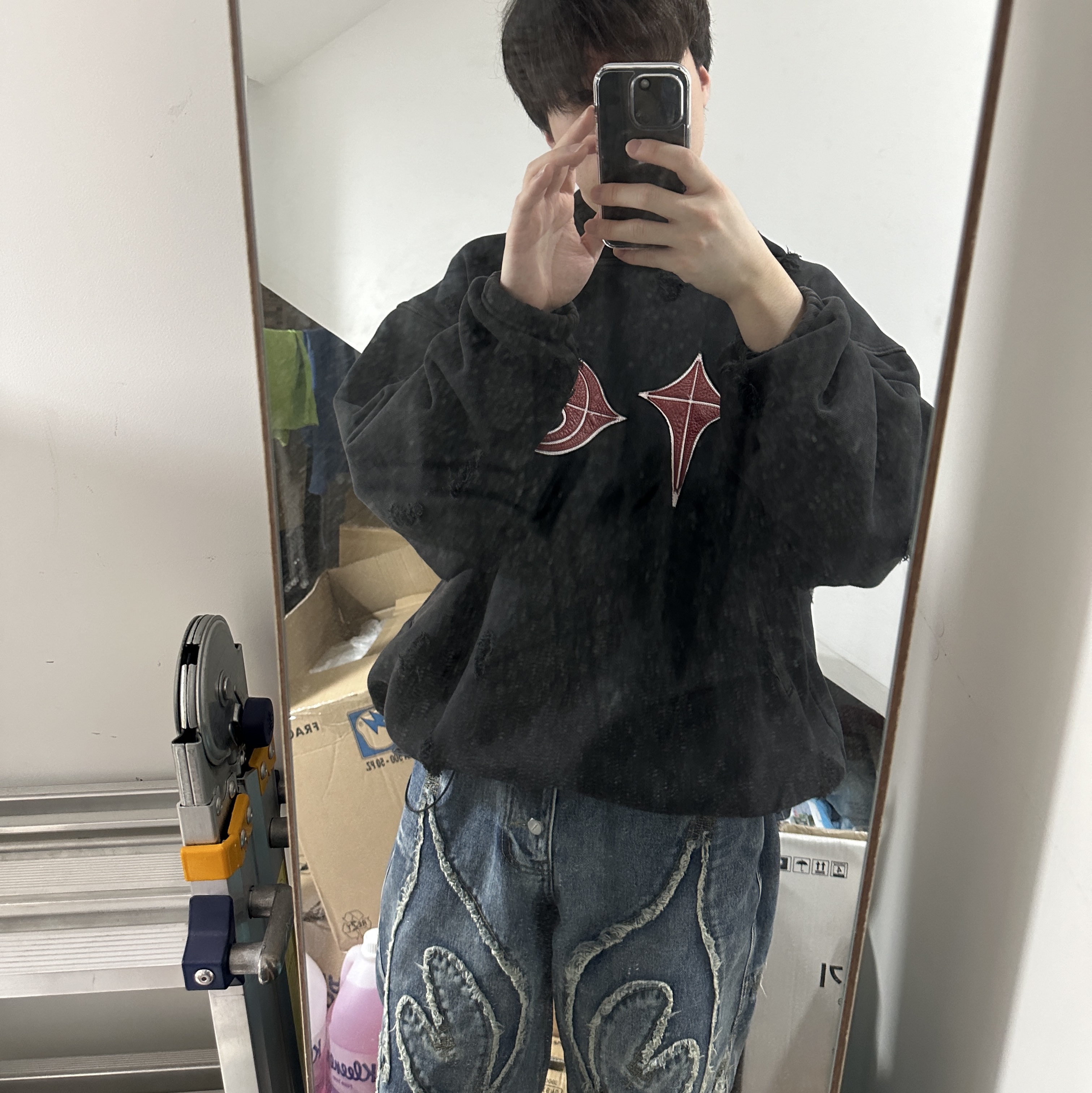 Thug Club Denim Tribal Pants Denim, Thug Club Rock Hoodie Black 착용 스타일 - 2