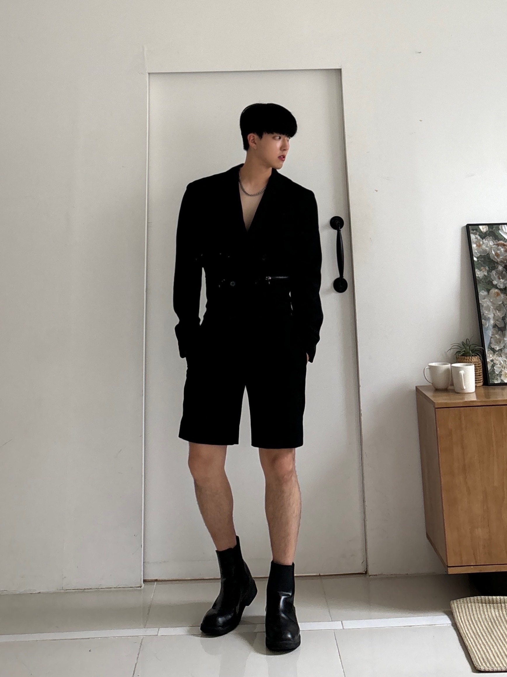 Dr. Martens 2976 Mono Smooth Leather Chelsea Boots Black 착용 스타일 - 4