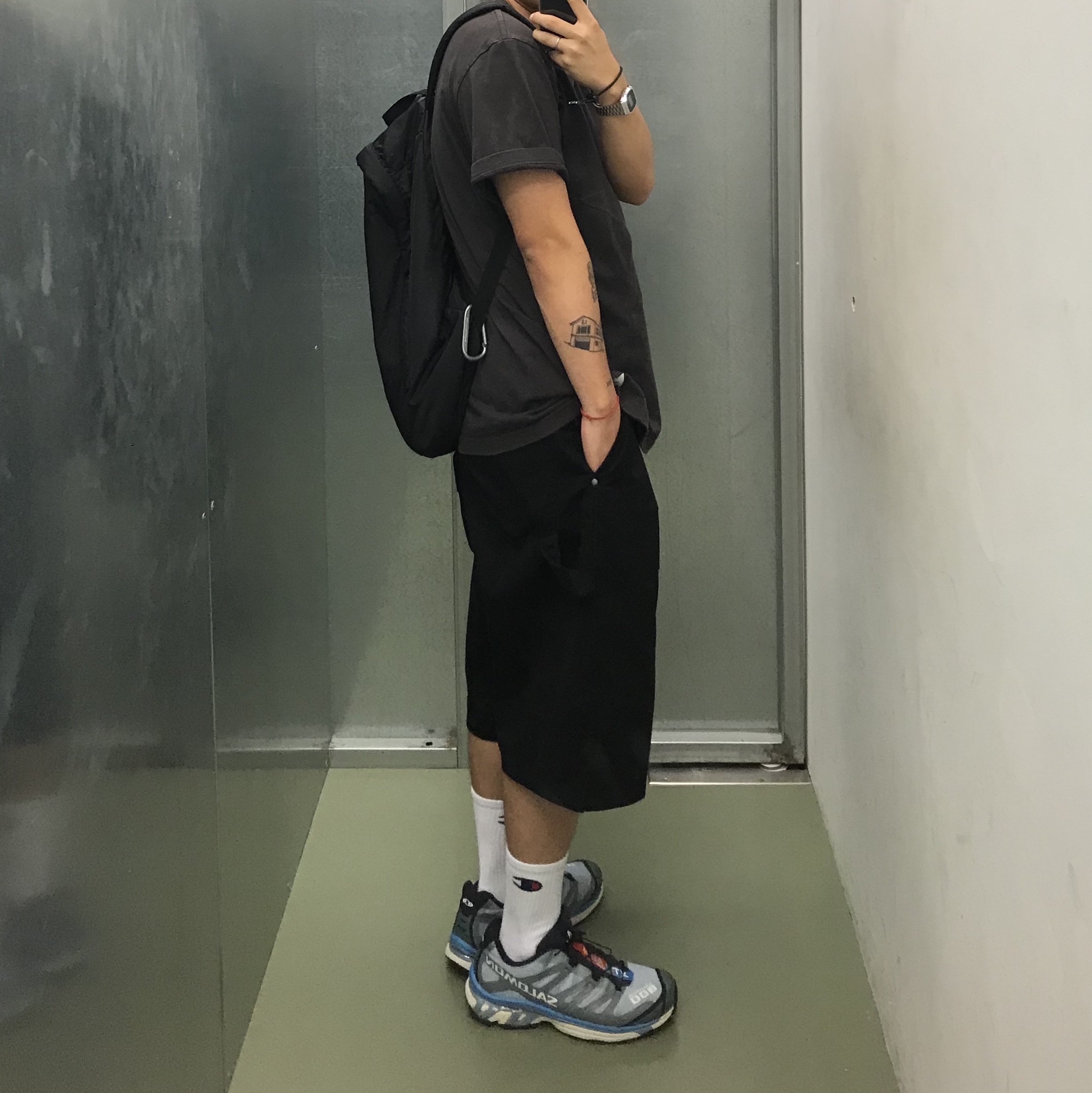 Salomon XT-4 Stormy Weather 착용 스타일 - 2