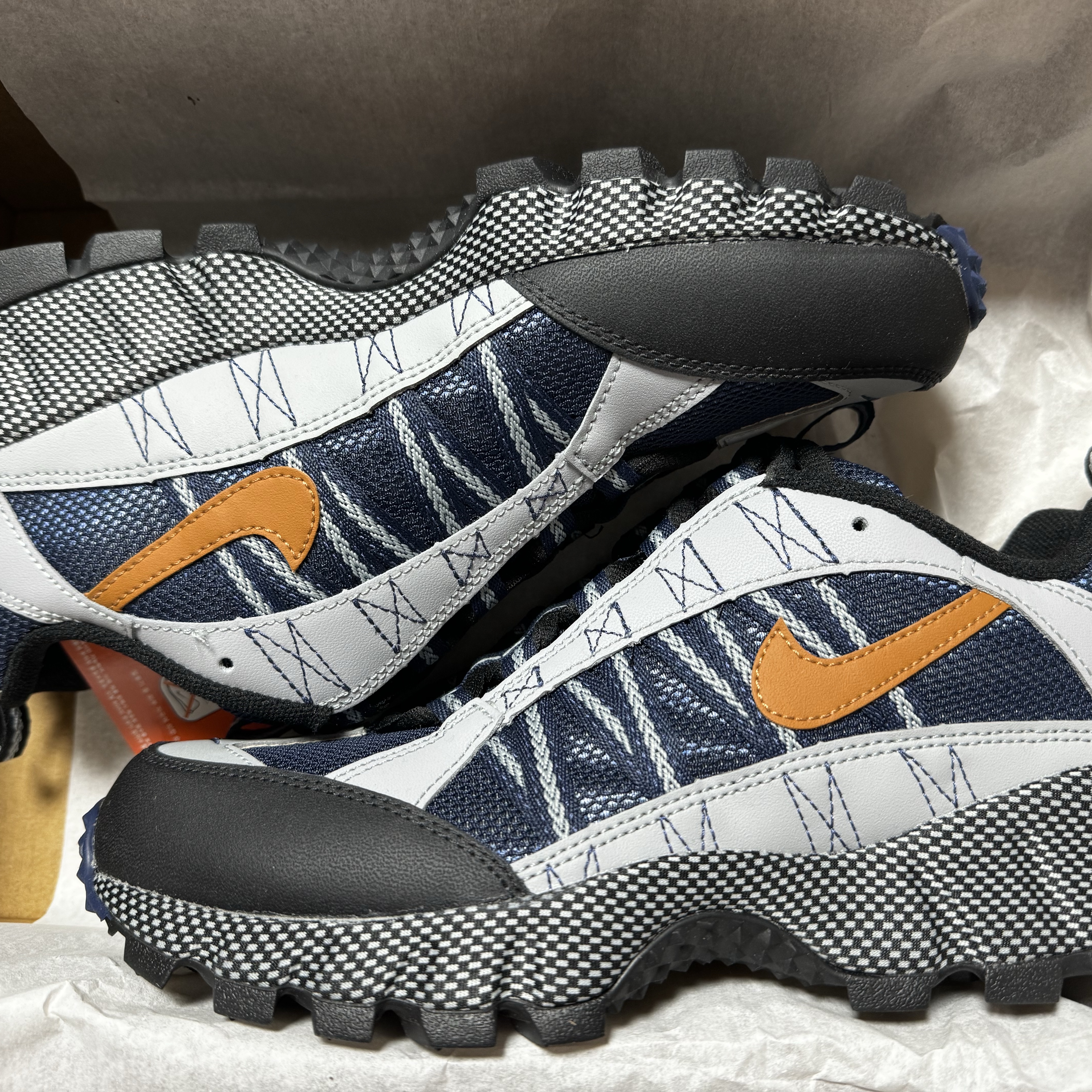 Nike Air Humara Midnight Navy and Obsidian 착용 스타일 - 4