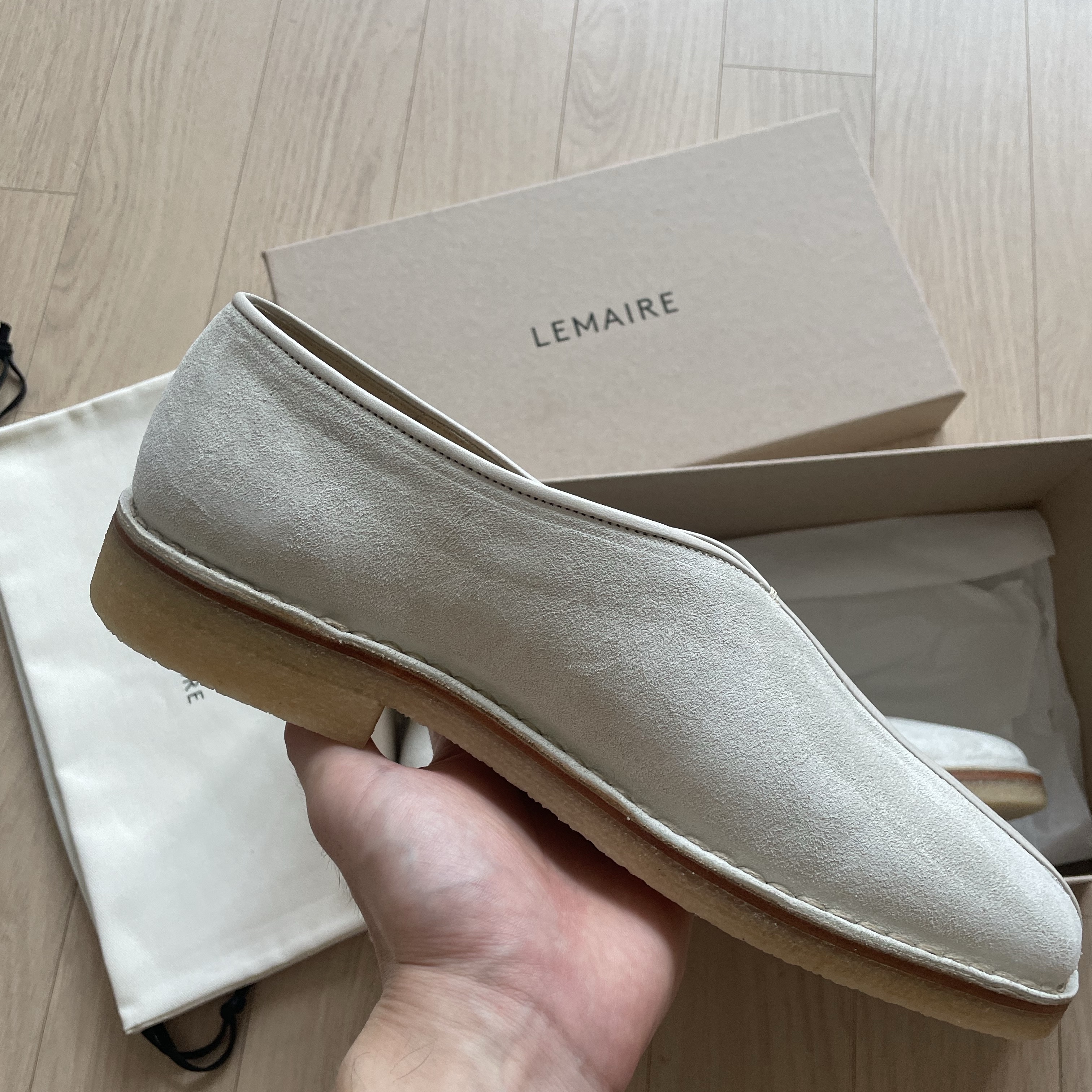 Lemaire Piped Slippers Duffle Beige - Ssense Exclusive 착용 스타일 - 2
