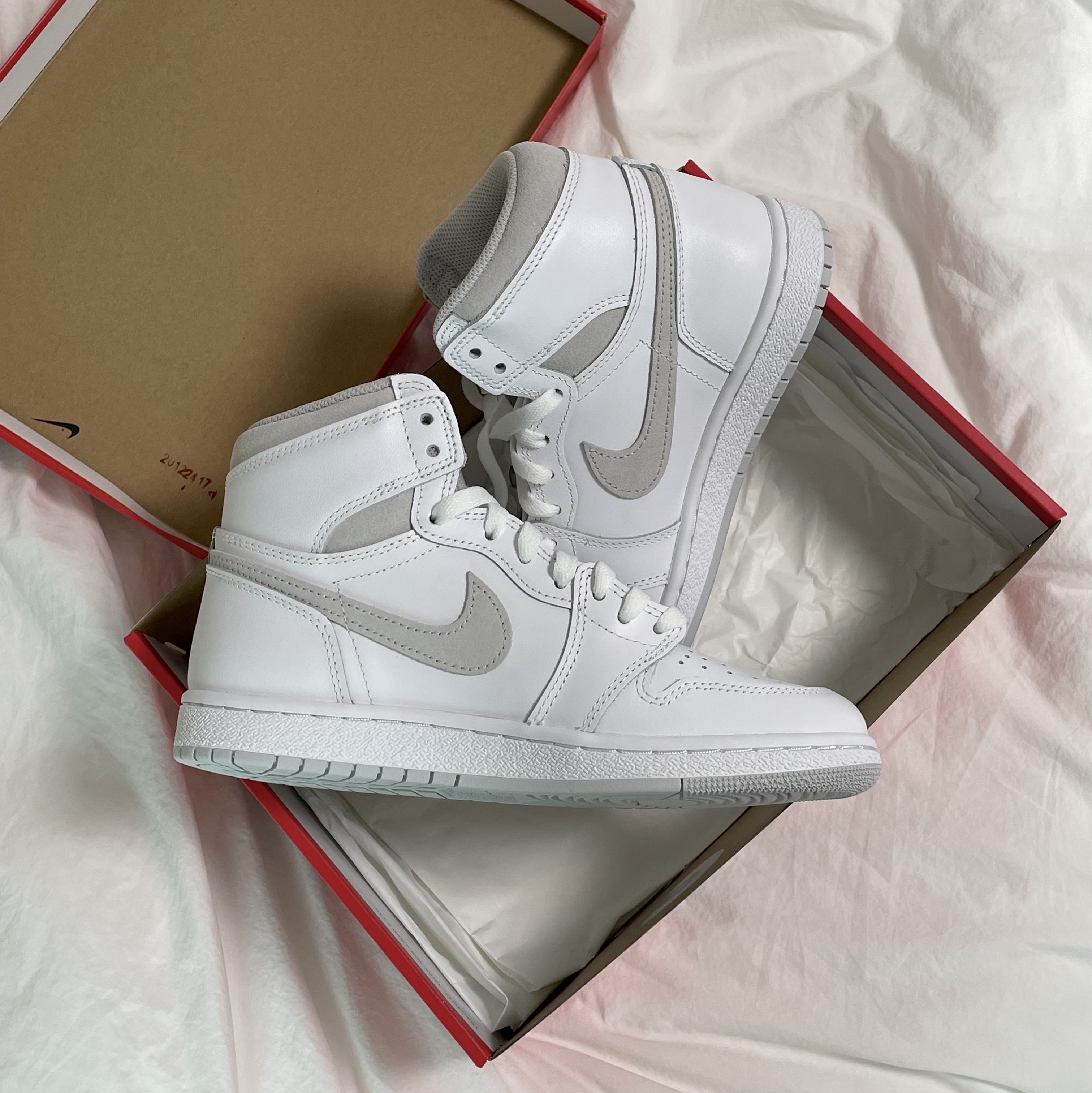 Jordan 1 High 85 Neutral Grey 착용 스타일 - 2