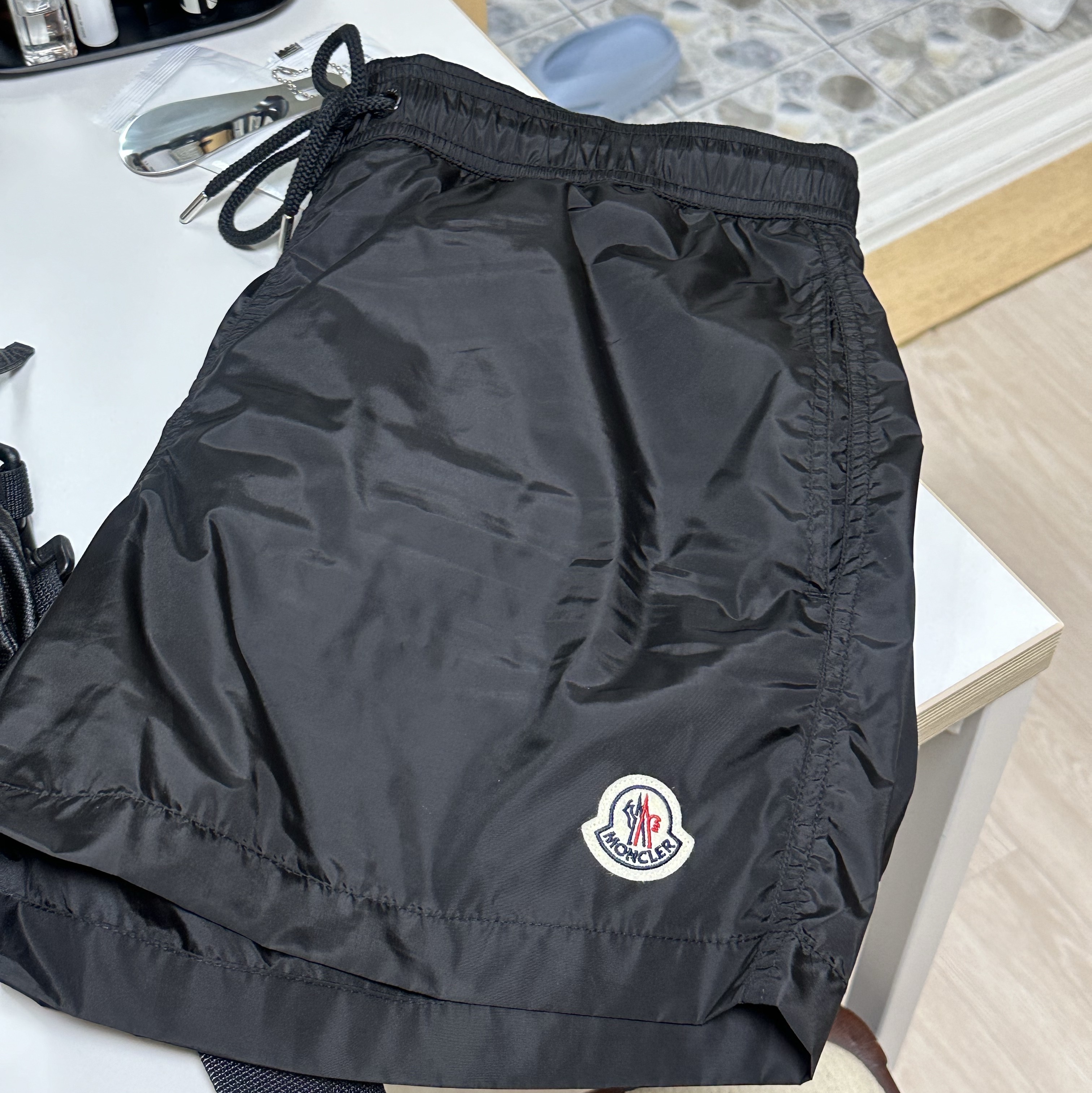 Moncler Swim Shorts Black - 24SS 착용 스타일