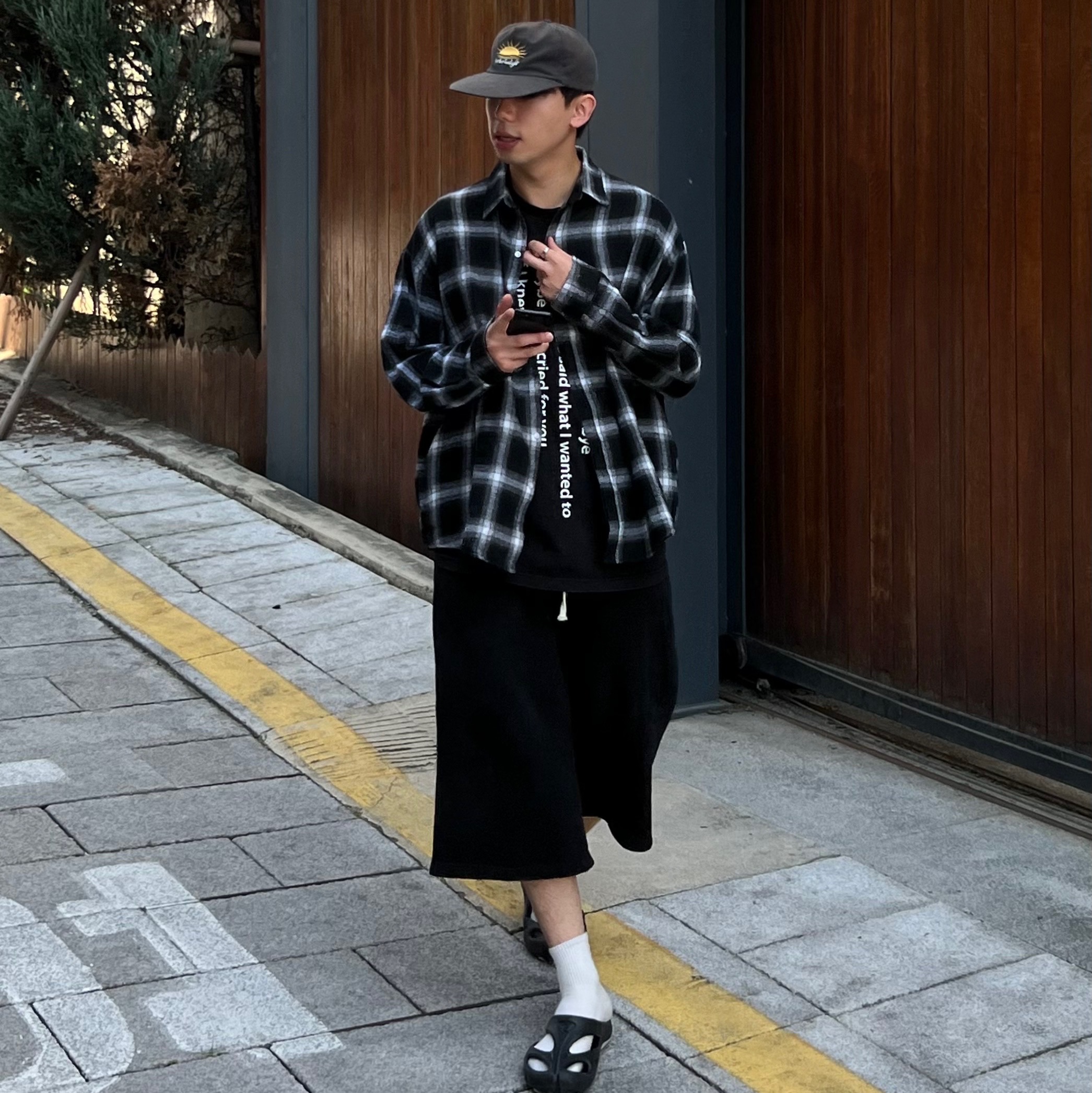 Keen Shanti Black Dawn Blue 착용 스타일 - 6