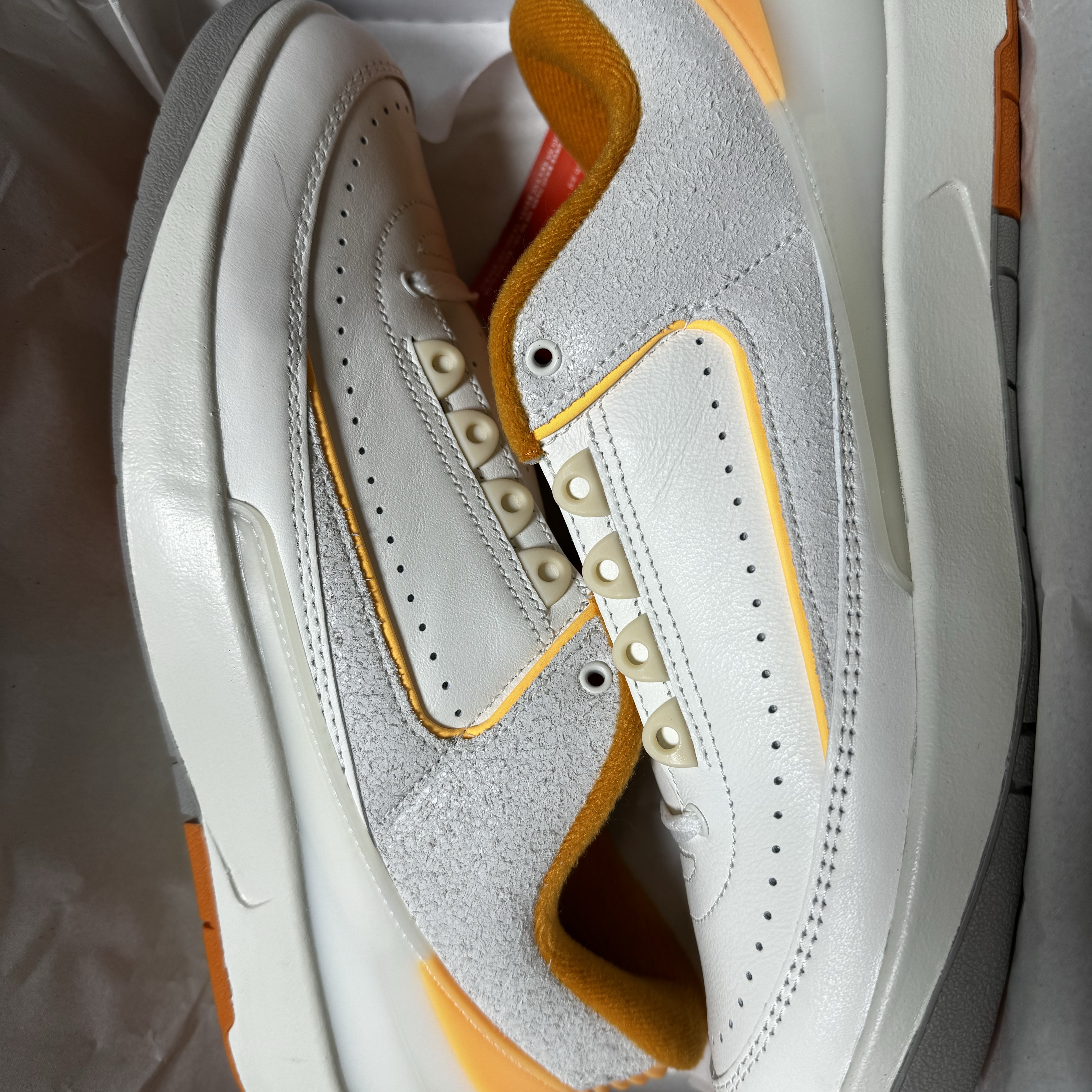 Jordan 2 Retro Low Melon Tint 착용 스타일 - 2