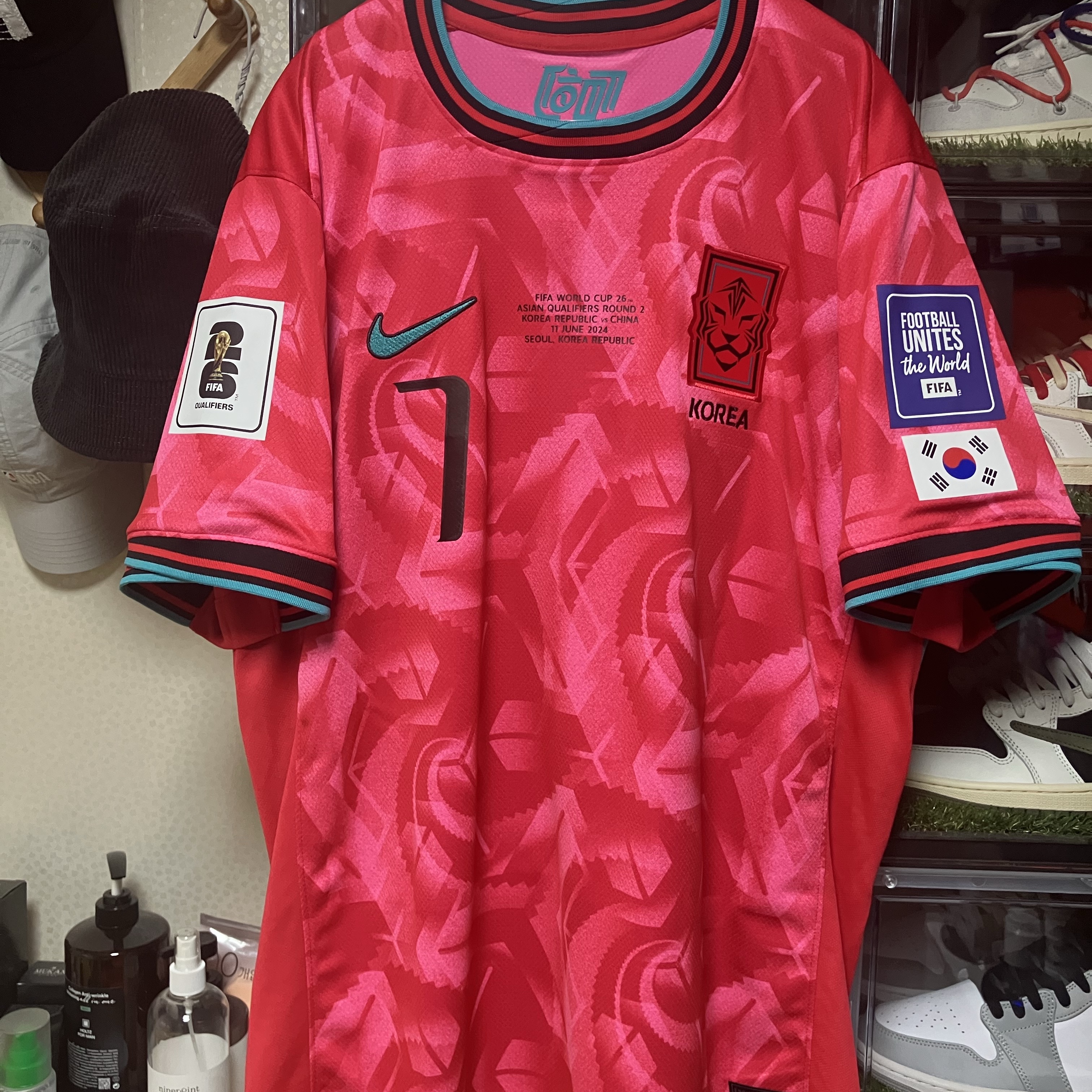 Nike Korea 2023/24 Dri-Fit Stadium Home Replica Jersey Black Global Red - Asia (Non Marking Ver.) 착용 스타일