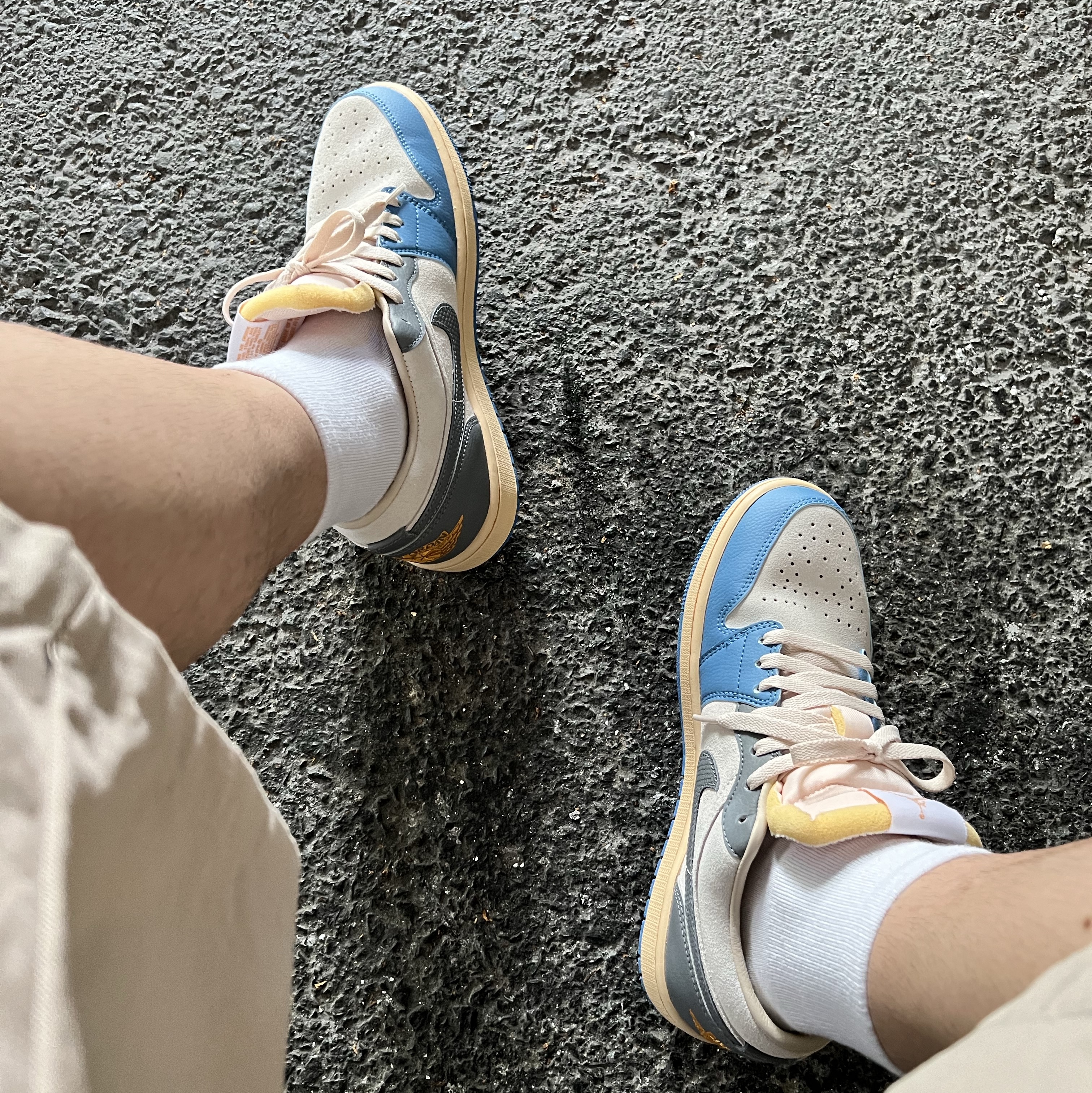 Jordan 1 Low SE Tokyo 96 착용 스타일 - 2