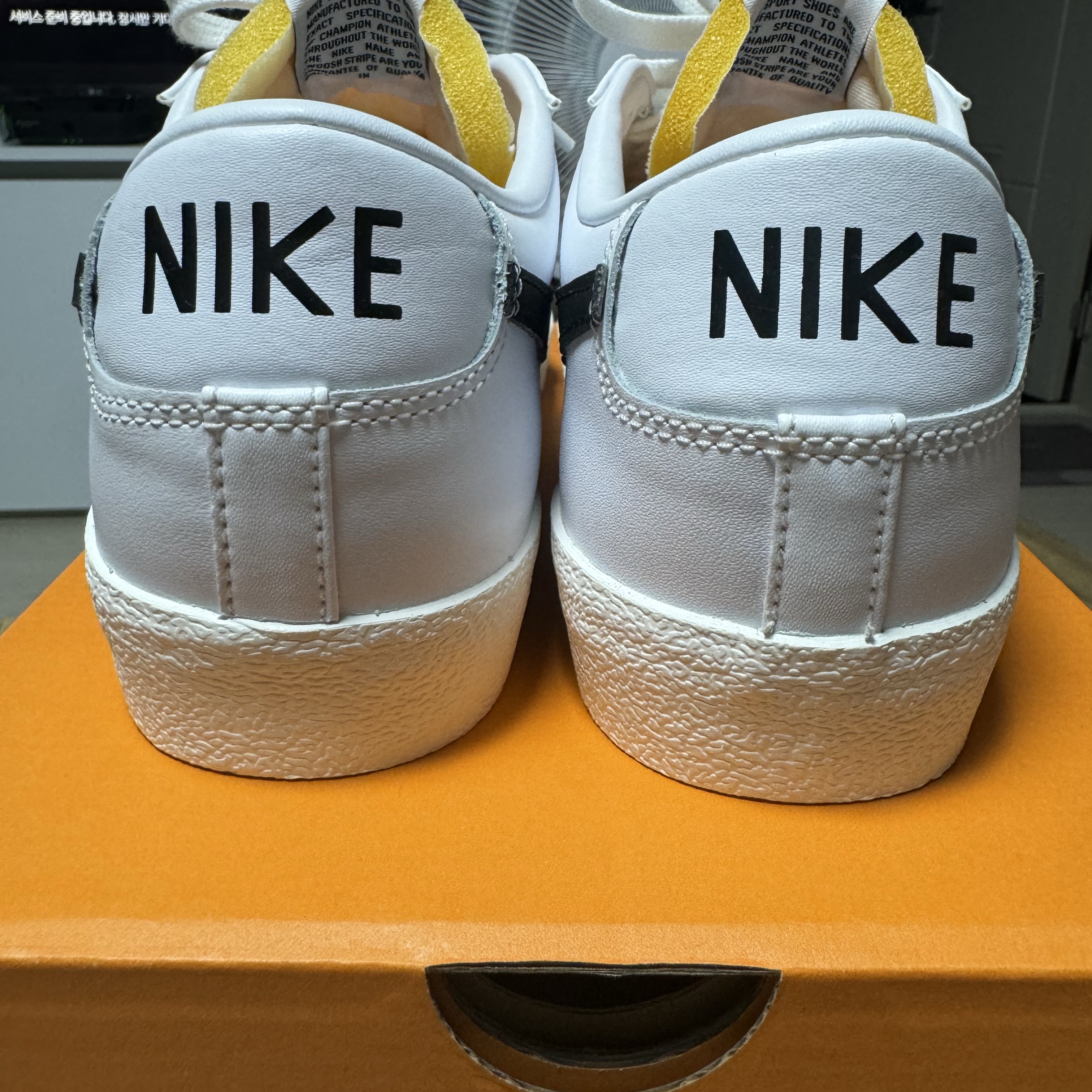 Nike Blazer Low '77 Vintage Black 착용 스타일 - 5