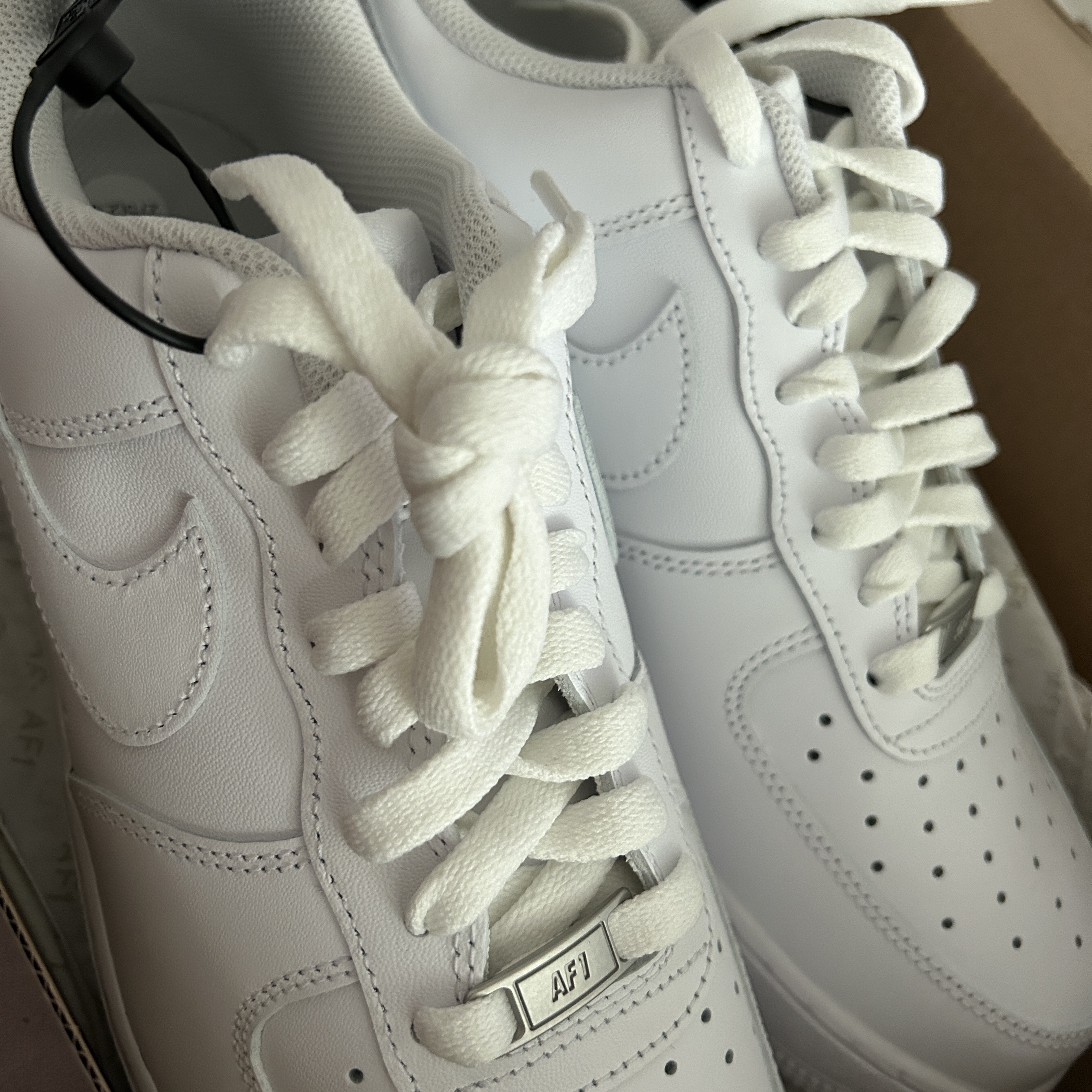 Nike Air Force 1 '07 Low White 착용 스타일