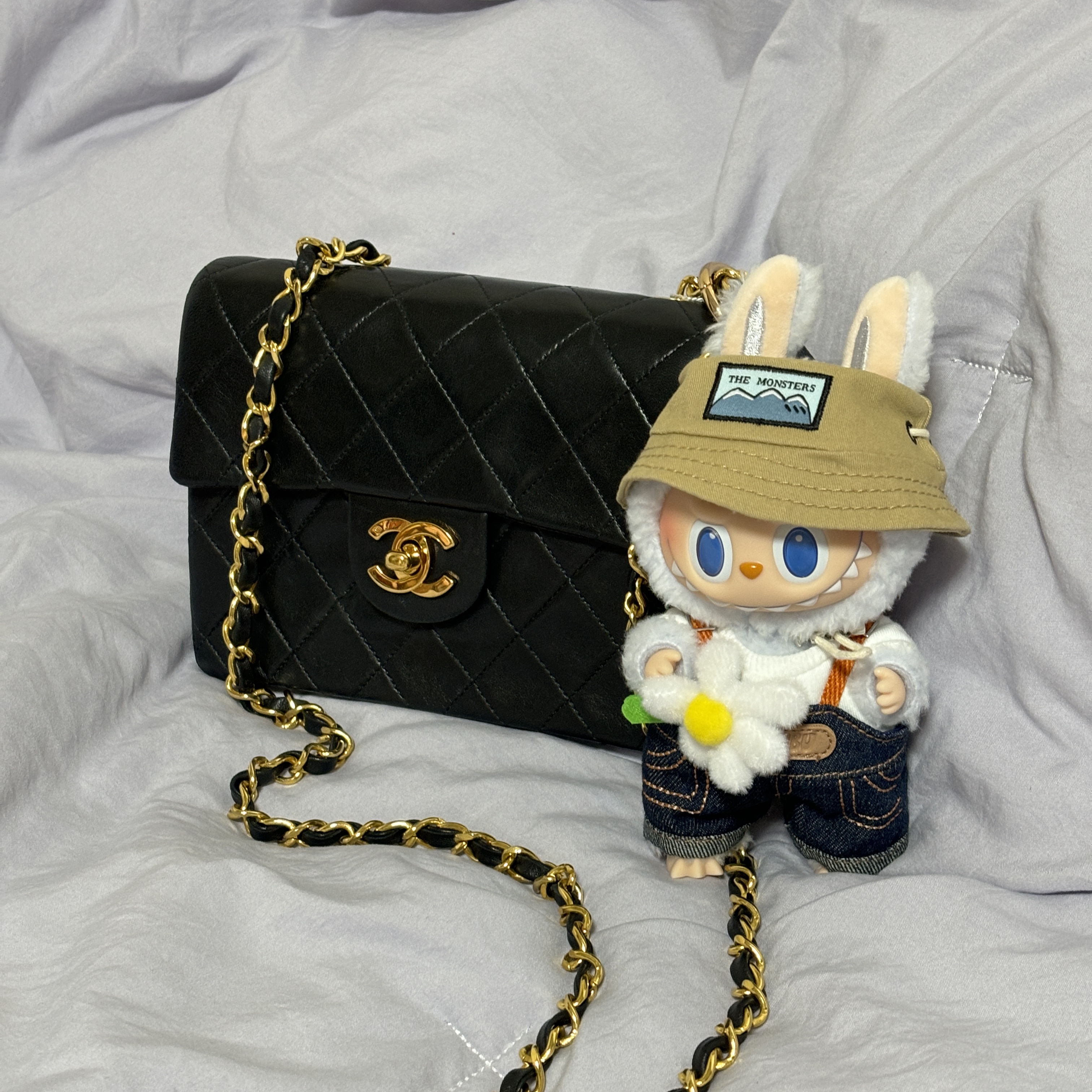 Pop Mart Fall In Wild Labubu Series Toy Keyring 착용 스타일 - 3