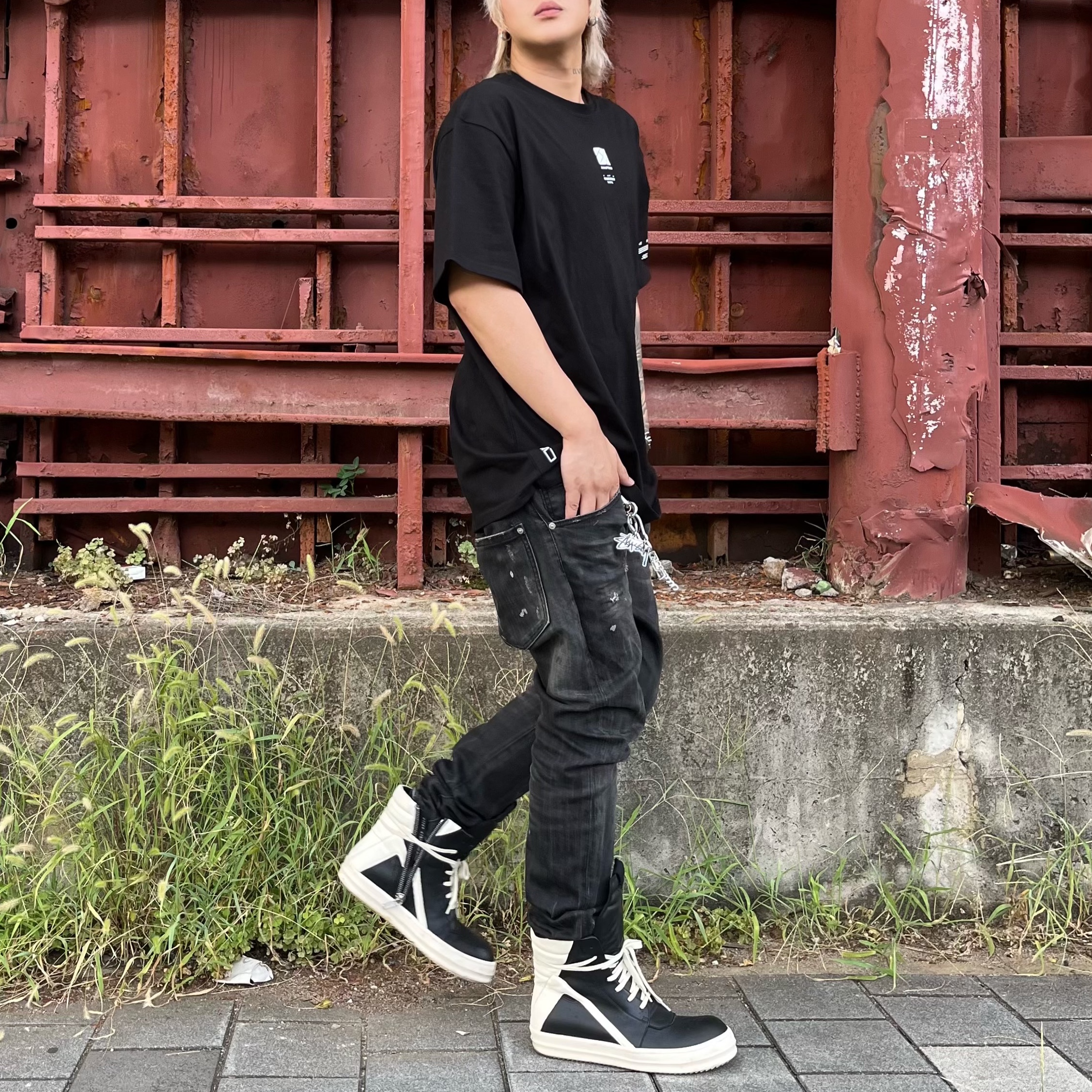 Rick Owens Geobasket Full Grain Calf Leather Strobe Sneakers Black Milk White 착용 스타일 - 5