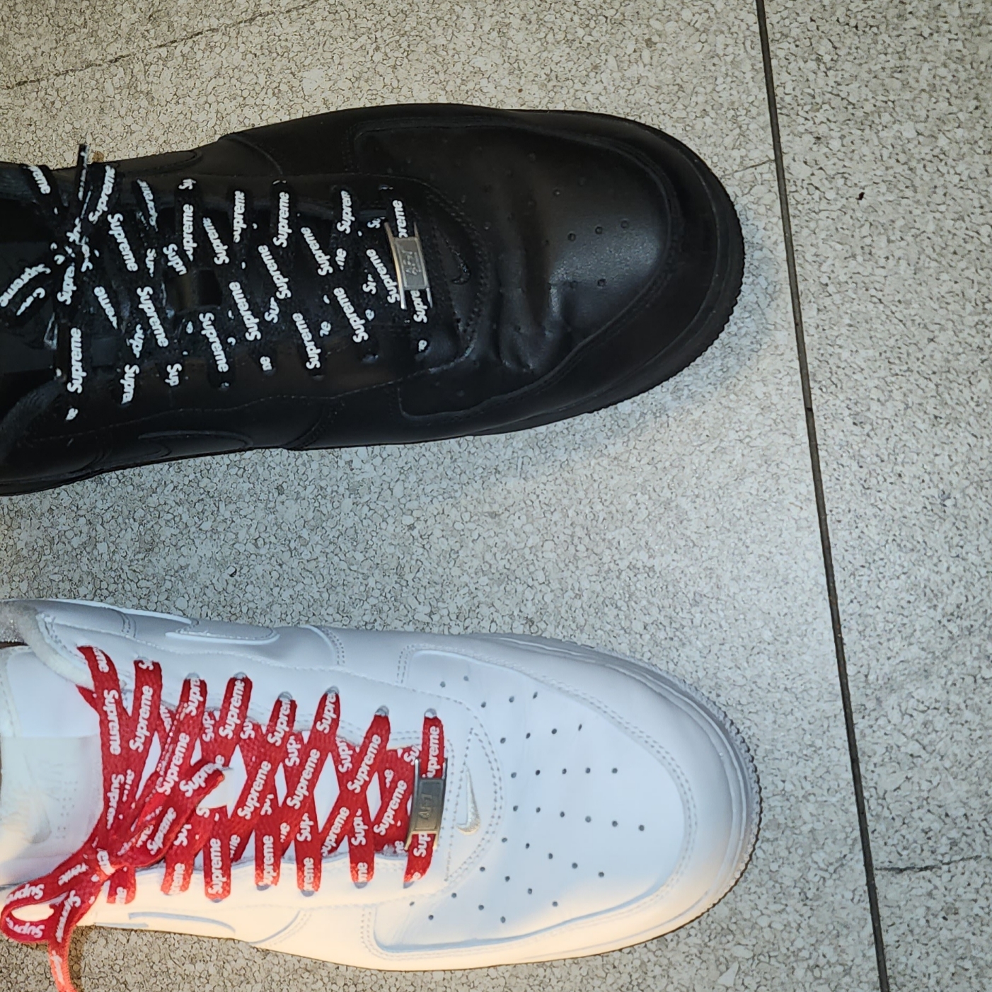 Nike x Supreme Air Force 1 Low Black, Nike x Supreme Air Force 1 Low White 착용 스타일