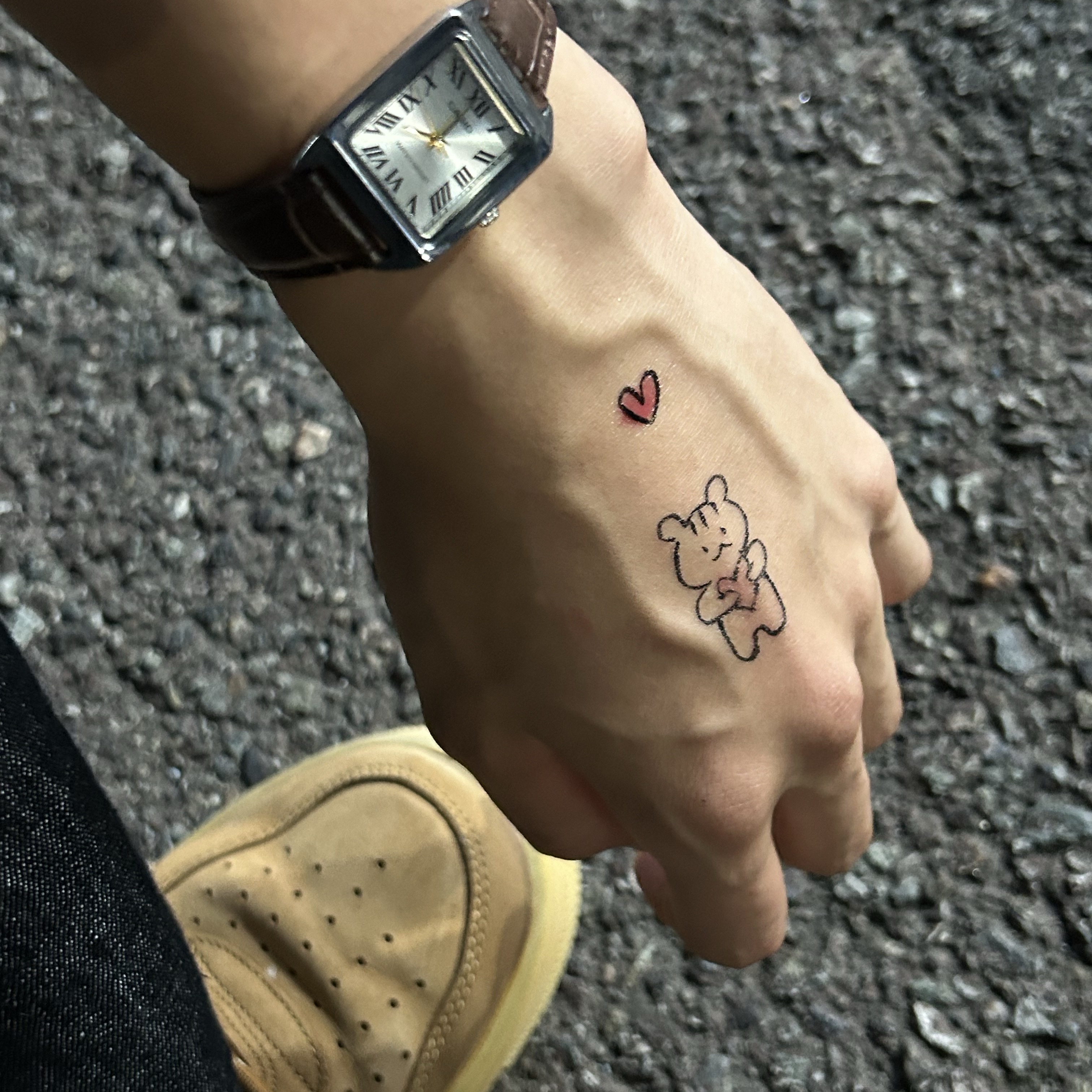 Casio LTP-V007L-9B 착용 스타일