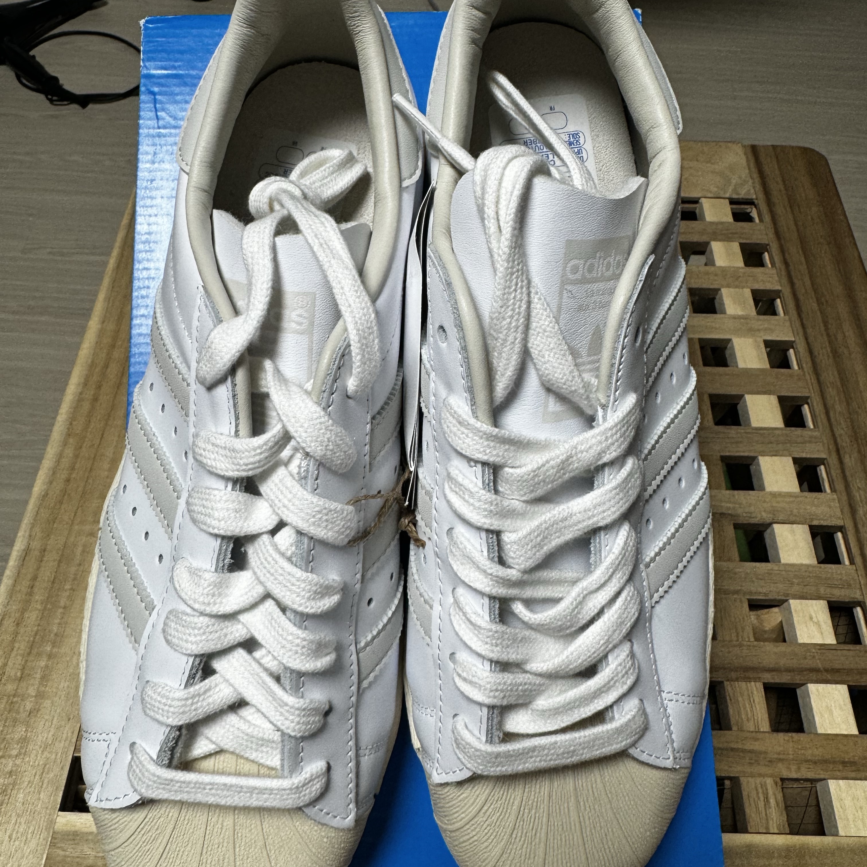 Adidas Superstar 82 White Orbit Grey 착용 스타일 - 4