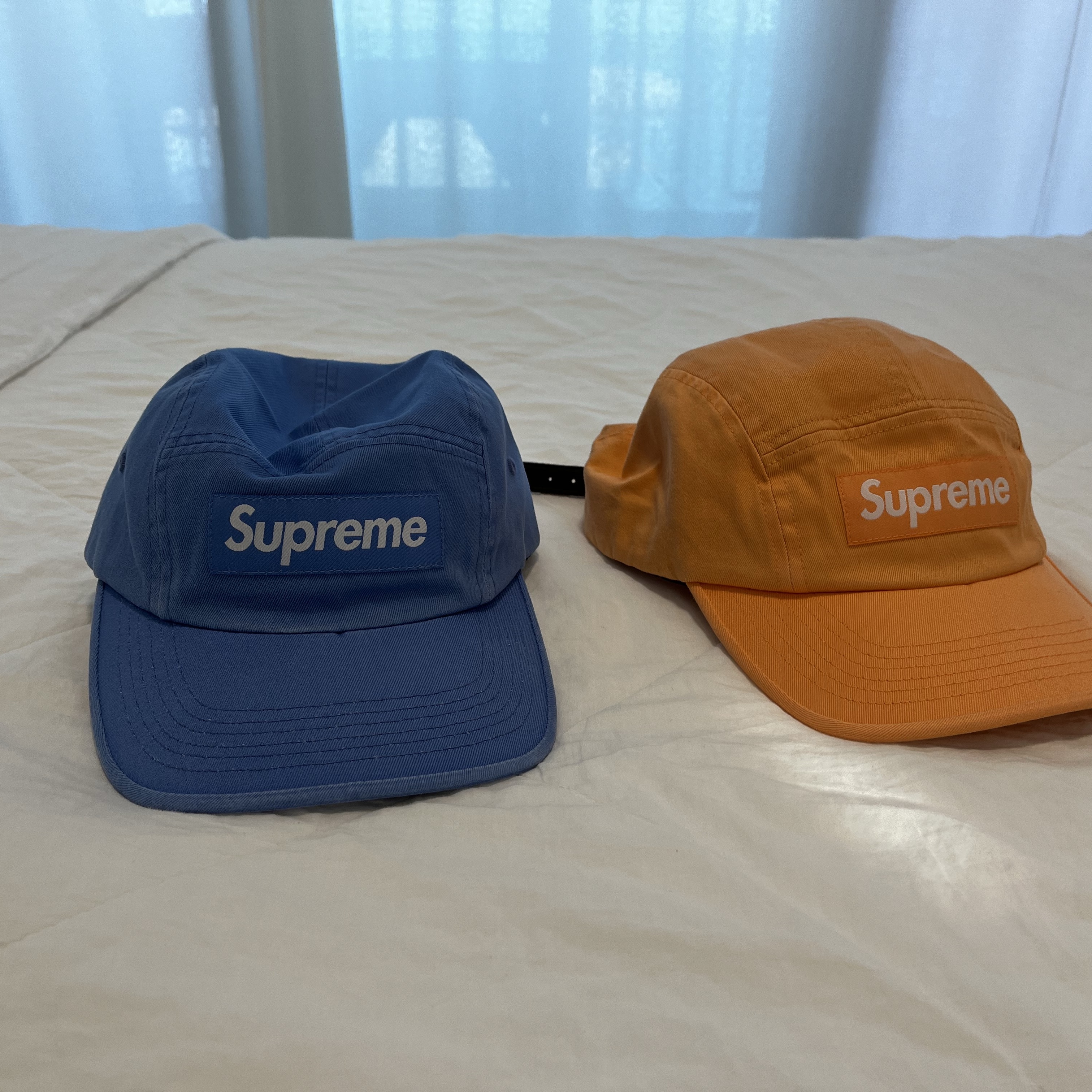 Supreme Washed Chino Twill Camp Cap Light Royal - 24SS, Supreme Washed Chino Twill Camp Cap Peach - 24SS 착용 스타일