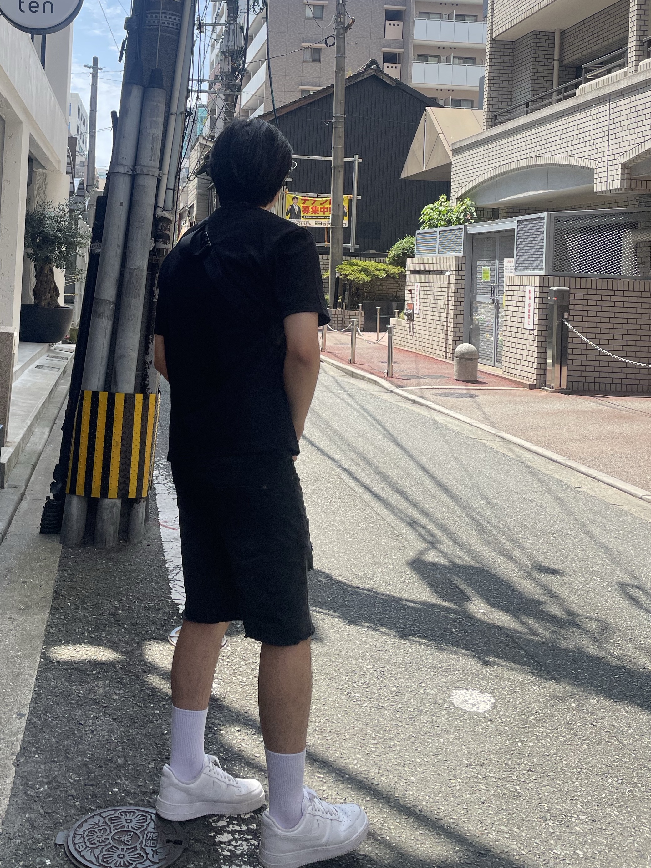 C.P. Company Nylon B Crossbody Pack Black 착용 스타일 - 3
