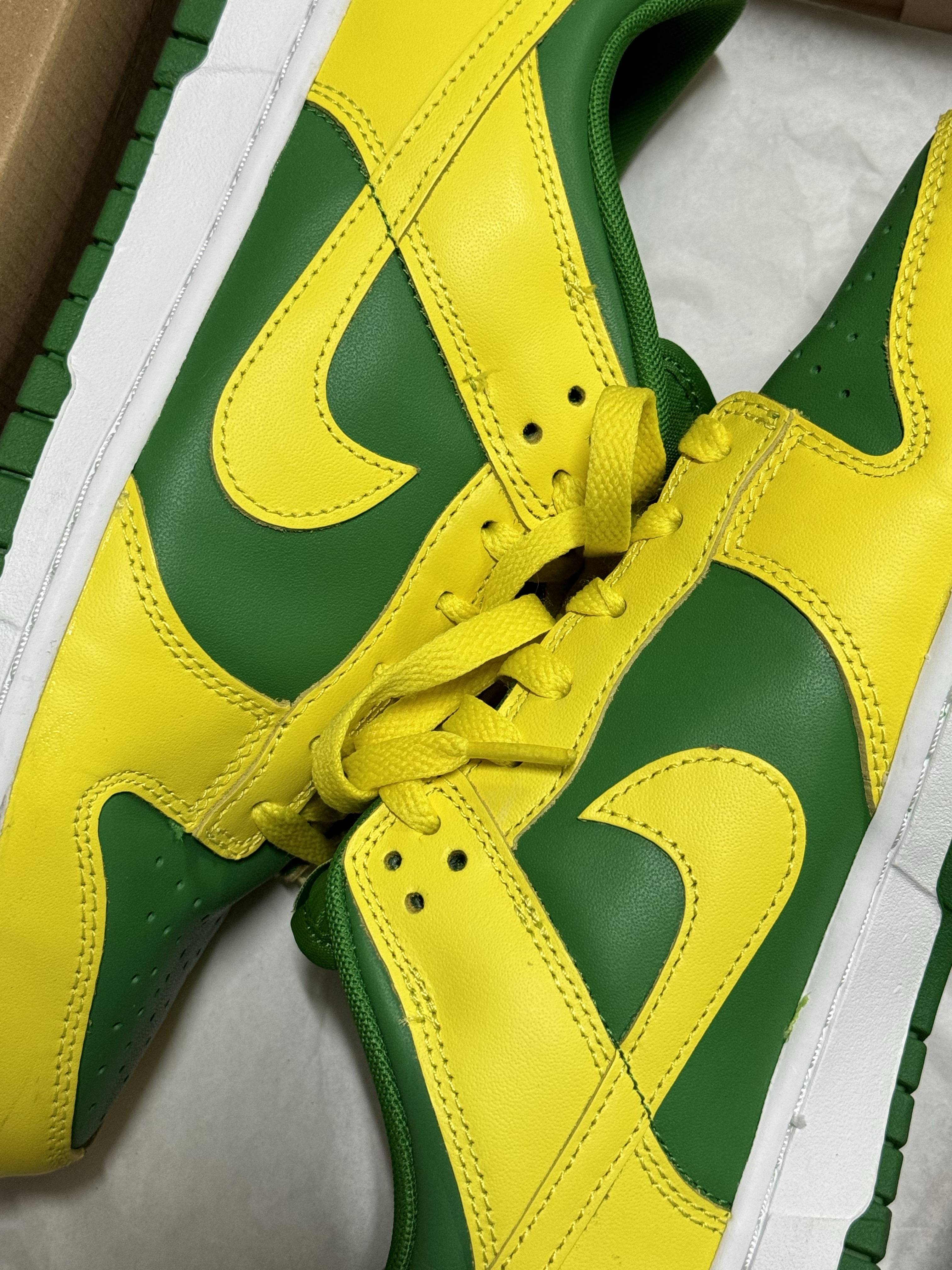 Nike Dunk Low Apple Green and Yellow Strike 착용 스타일 - 2