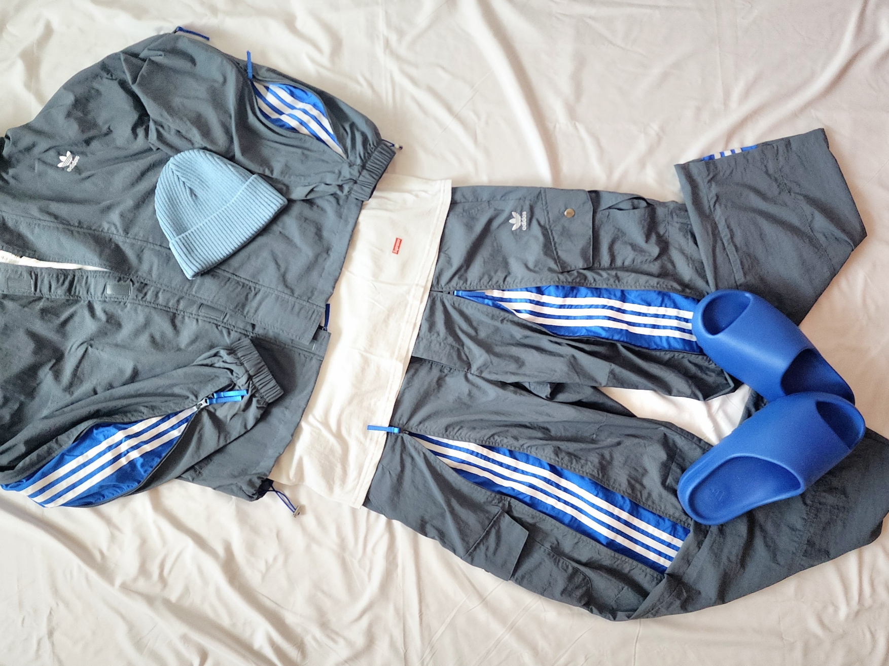 Adidas x Ordinary People Track Jacket Onix - KR Sizing, Adidas x Ordinary People Track Pants Onix - KR Sizing 착용 스타일 - 3
