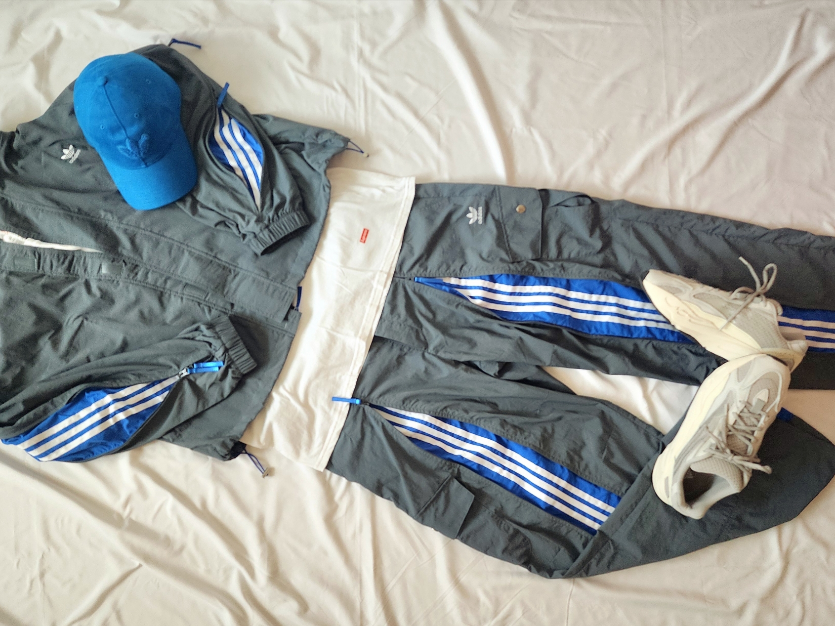 Adidas x Ordinary People Track Jacket Onix - KR Sizing, Adidas x Ordinary People Track Pants Onix - KR Sizing 착용 스타일 - 2