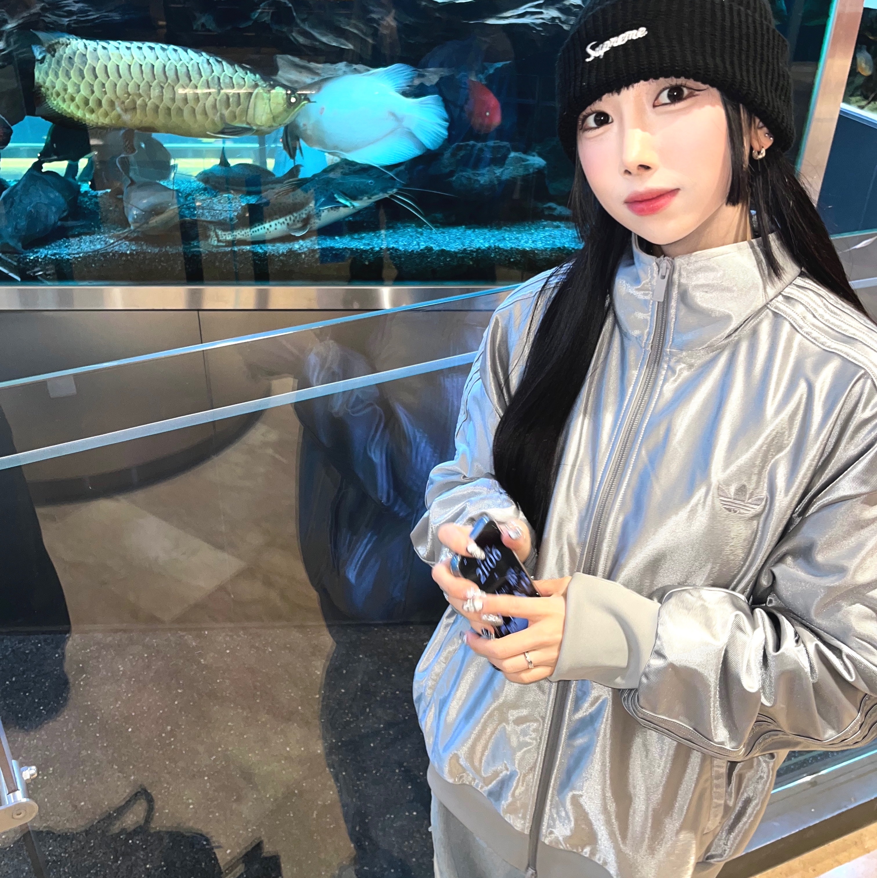 Adidas Oversized Firebird Track Top Light Onix - KR Sizing 착용 스타일 - 1