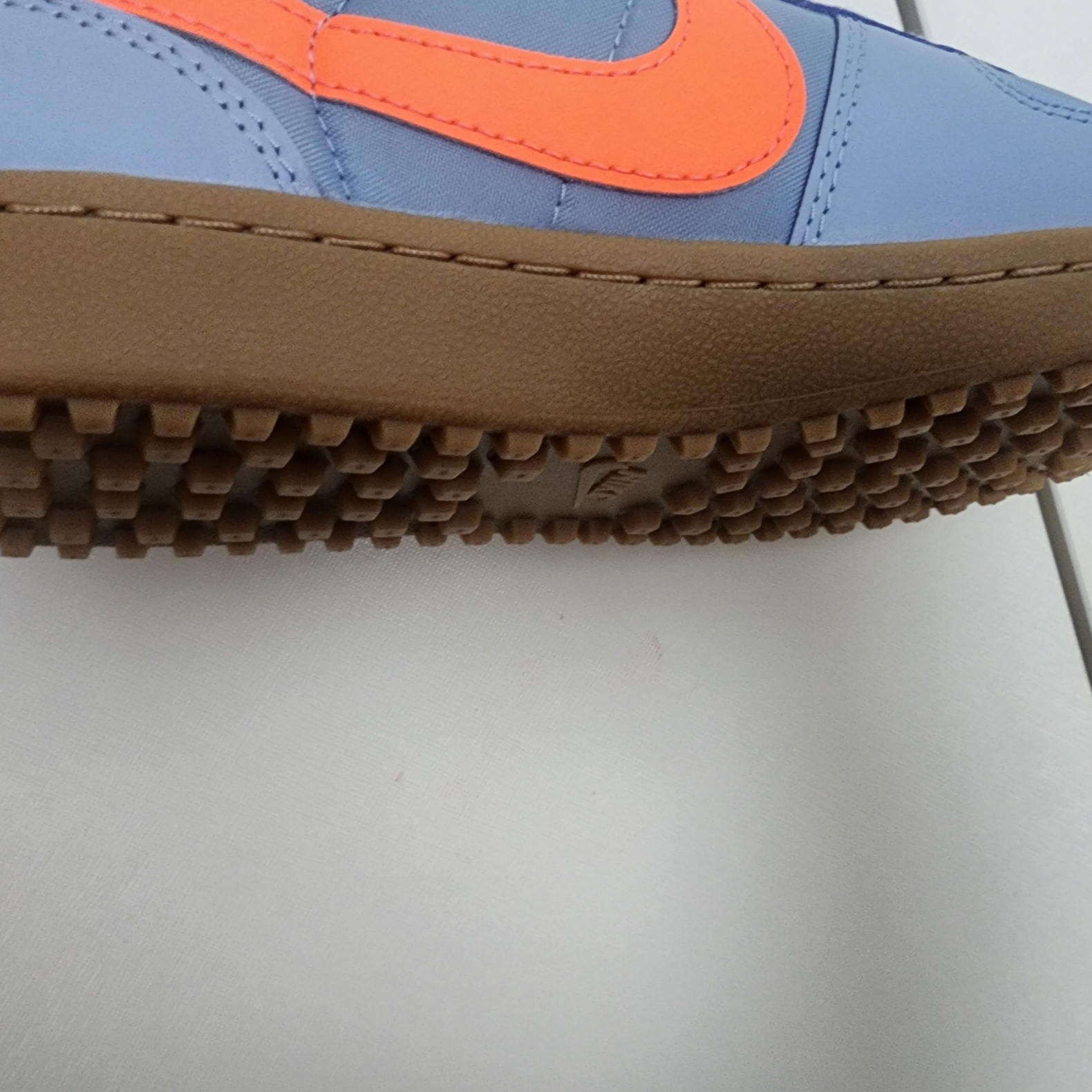 Nike Field General 82 SP Aluminum and Total Orange 착용 스타일 - 1