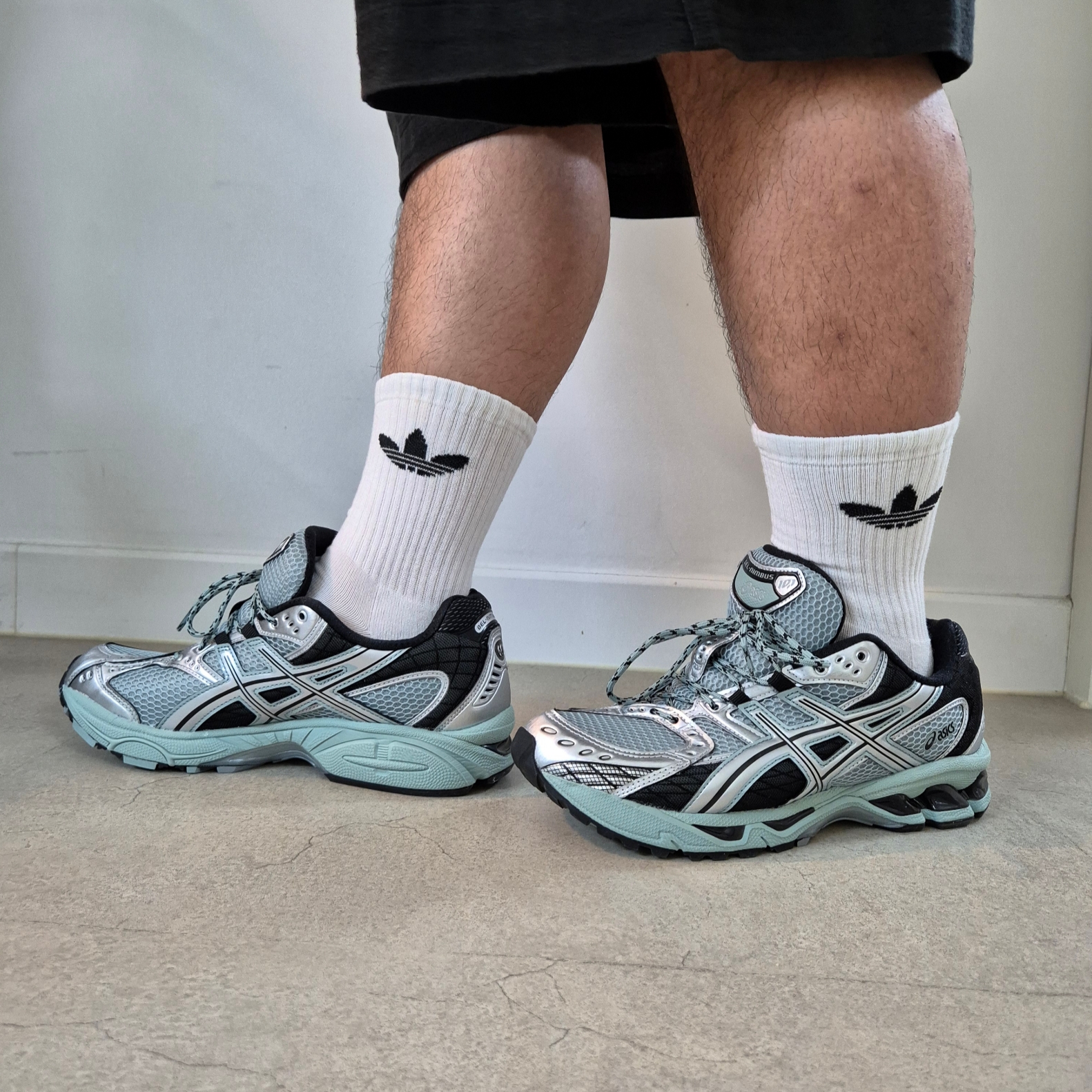 Asics Gel-Nimbus 10.1 Ocean Haze Pure Silver 착용 스타일 - 2