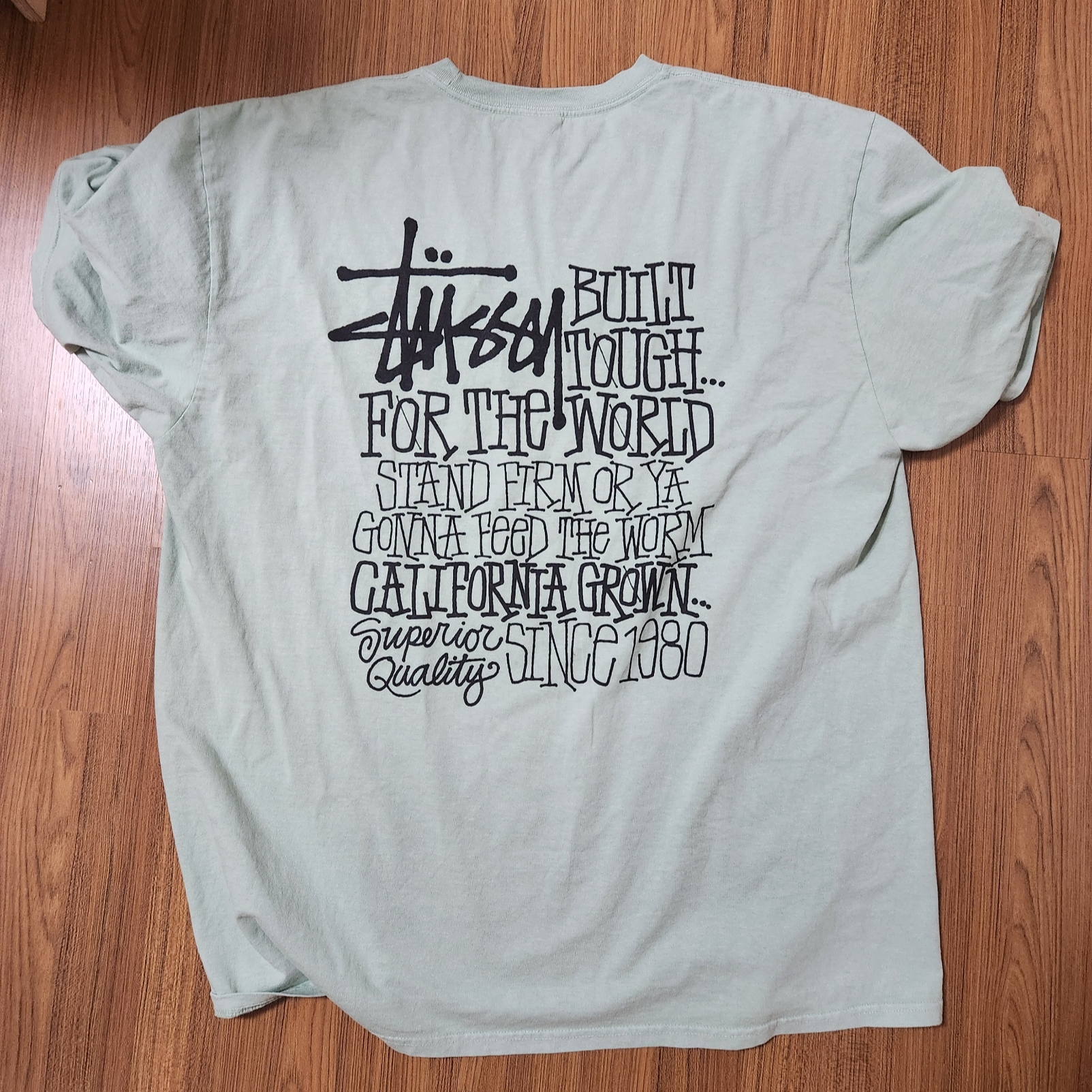 Stussy California Grown Pigment Dyed T-Shirt Granite 착용 스타일