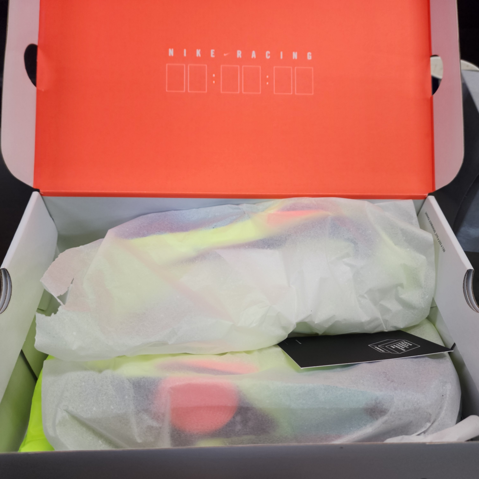 Nike Air Zoom Alphafly Next% 3 Volt 착용 스타일 - 2