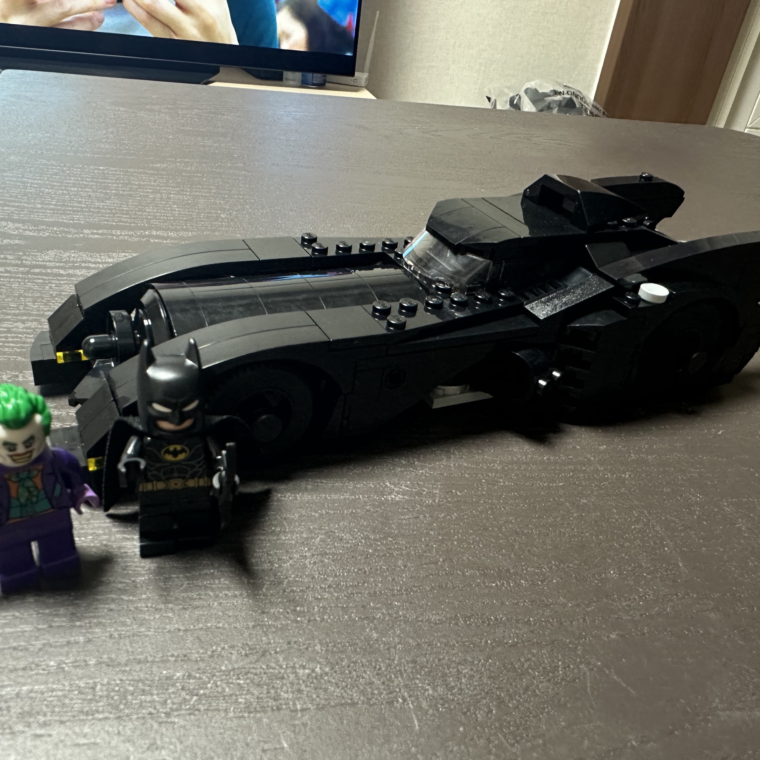 Lego DC Comics Batmobile: Batman vs. The Joker Chase 착용 스타일 - 1