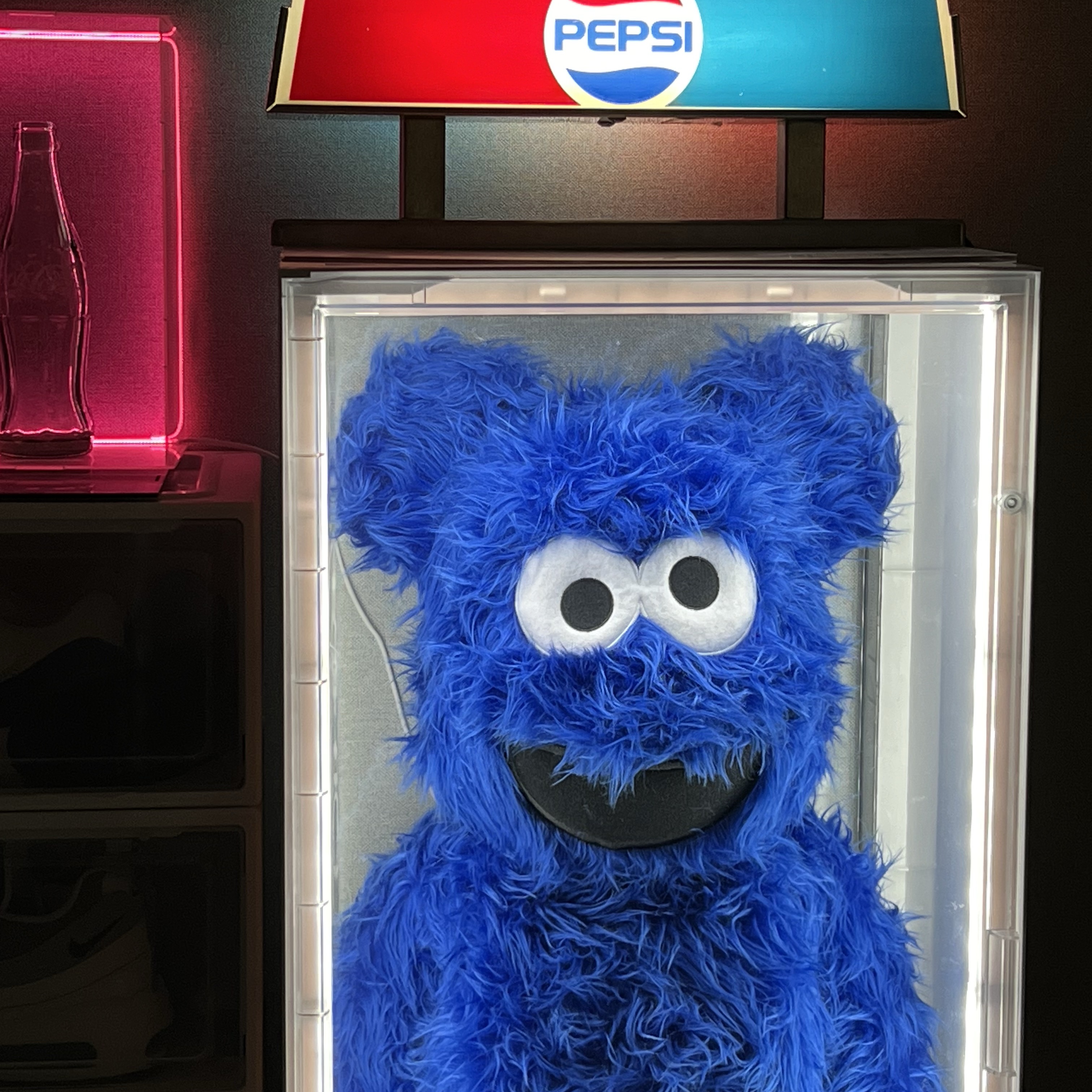 Bearbrick Sesame Street Cookie Monster Costume Ver. 400% 착용 스타일