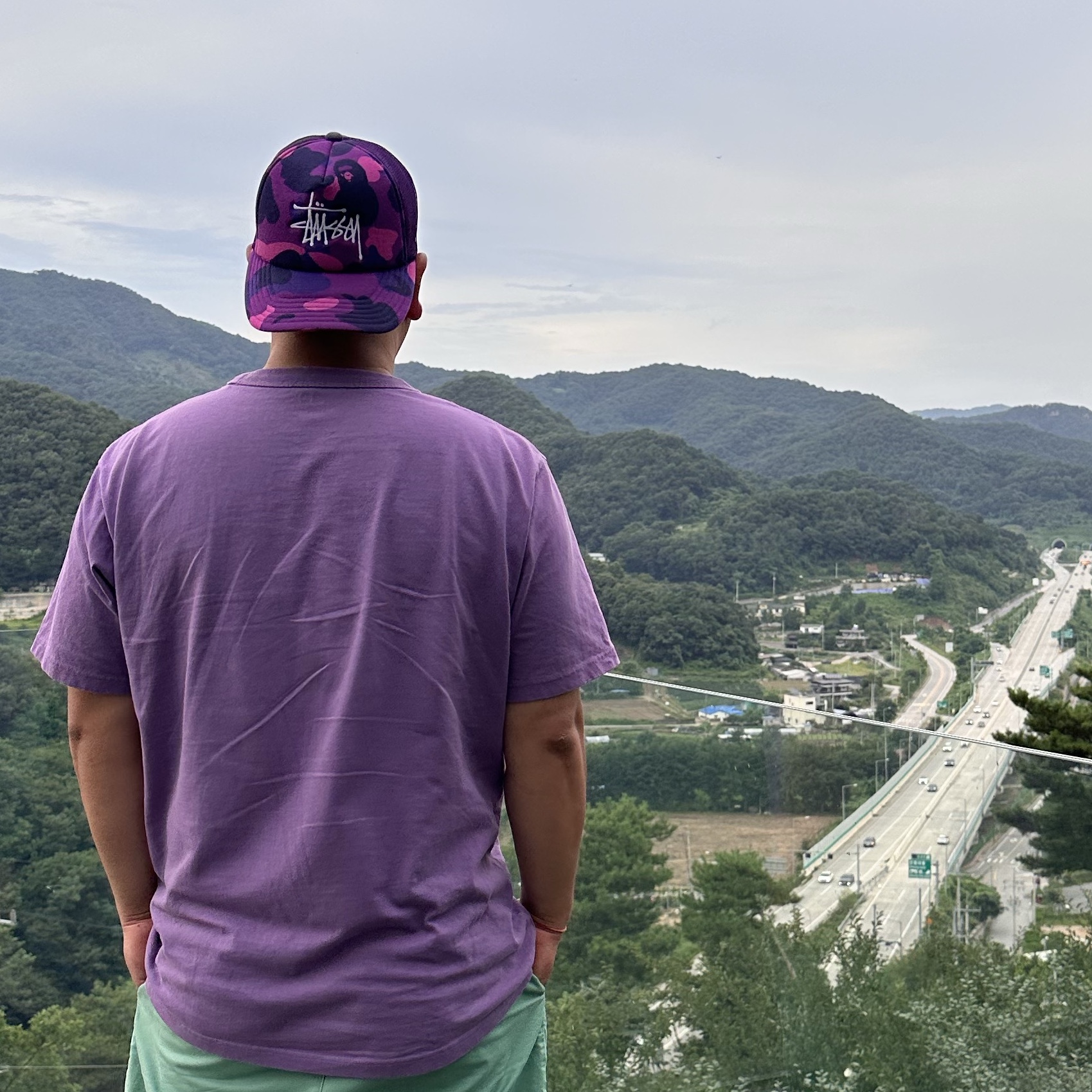 Stussy x BAPE Trucker Cap Purprle 착용 스타일 - 2