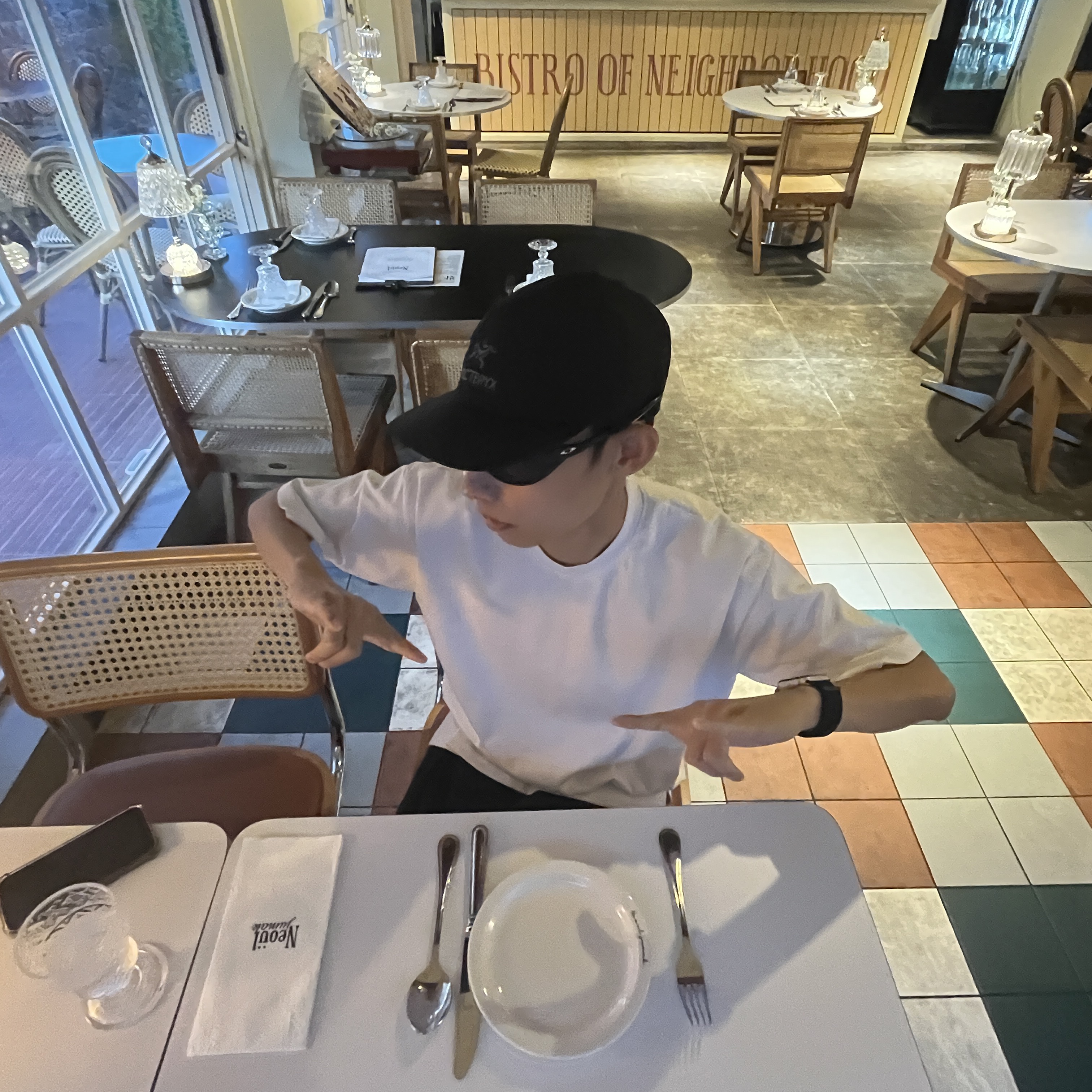 Arc'teryx Gore 5 Panel Cap Black, Oakley Eye Jacket Redux Matte Black Frame Prizm Grey Lenses High Bridge Fit 착용 스타일