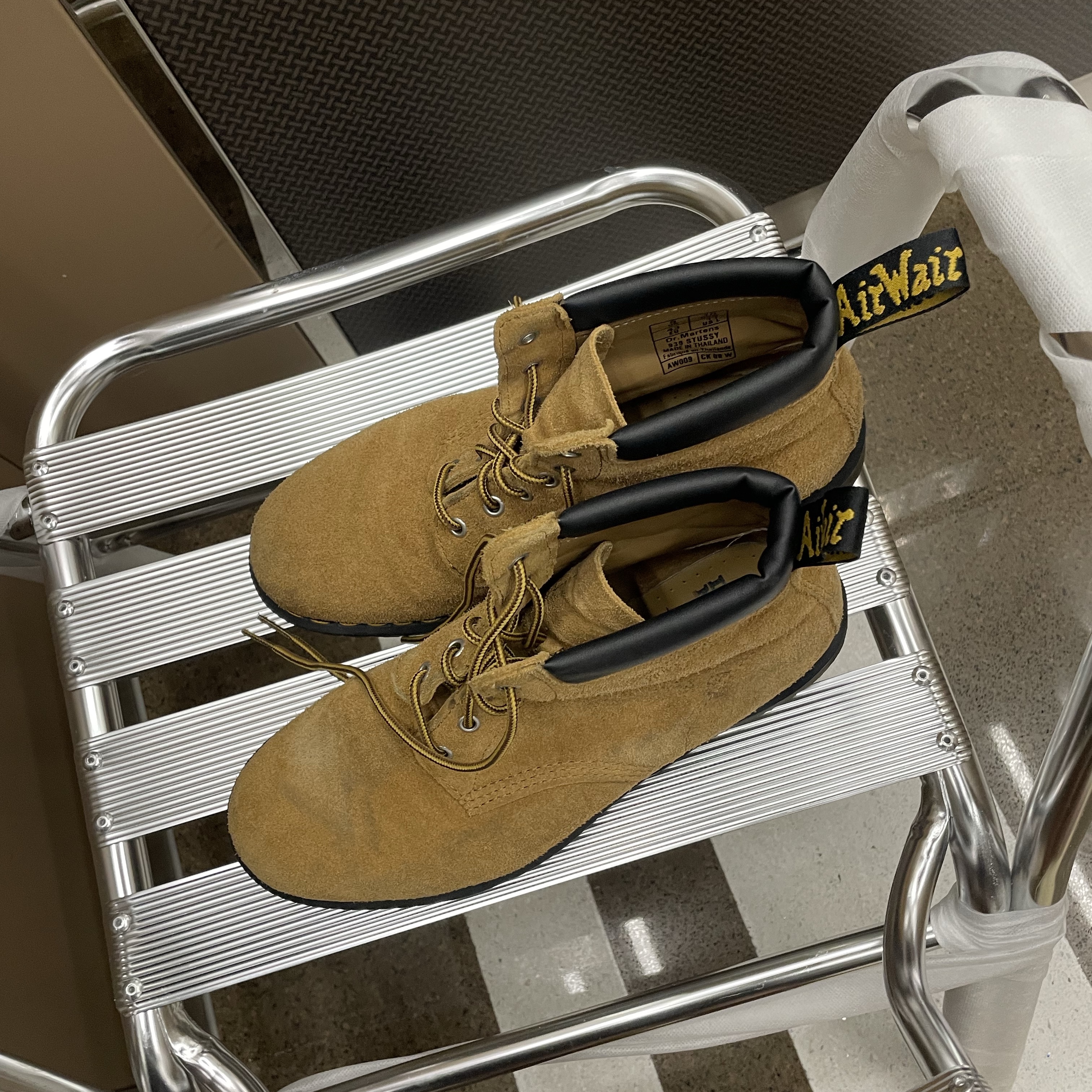 Dr. Martens x Stussy 939 Boots Chestnut 착용 스타일