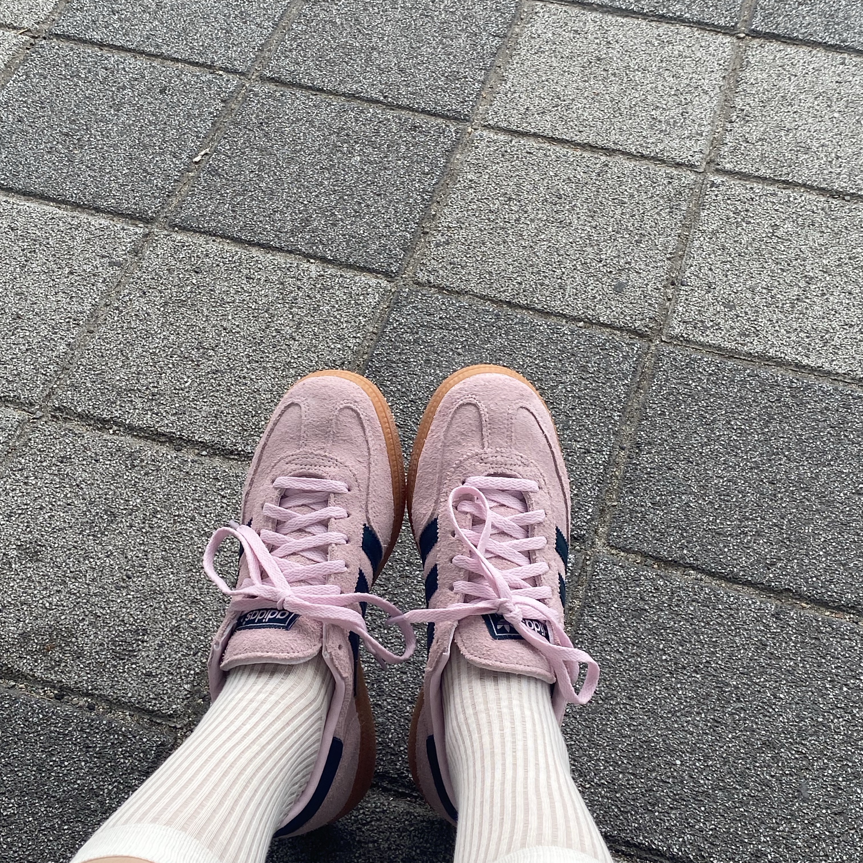 (W) Adidas Spezial Handball Clear Pink 착용 스타일 - 2