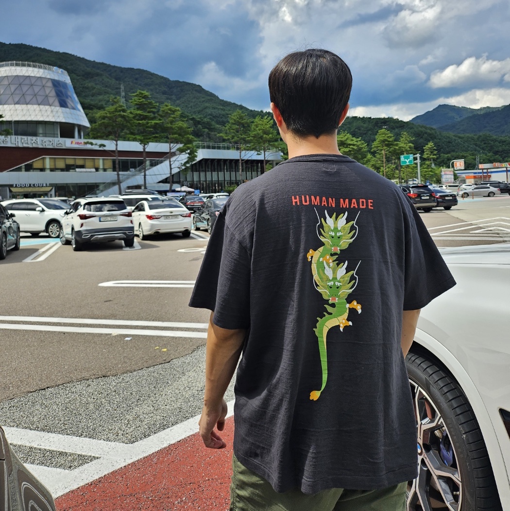 Human Made Graphic T-Shirt #1 2 Black 착용 스타일