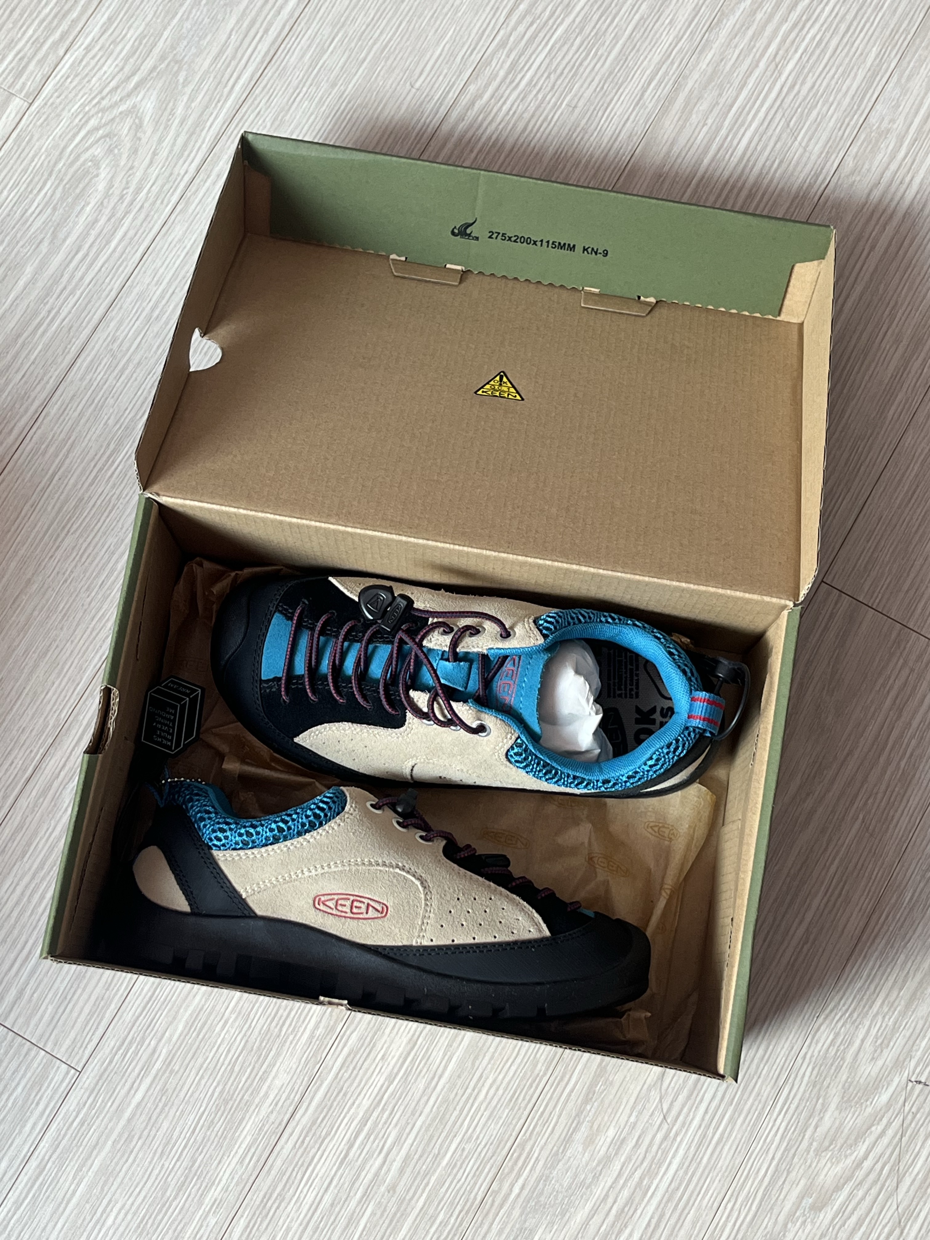(W) Keen Jasper Rocks SP Sneakers Beige 착용 스타일 - 2