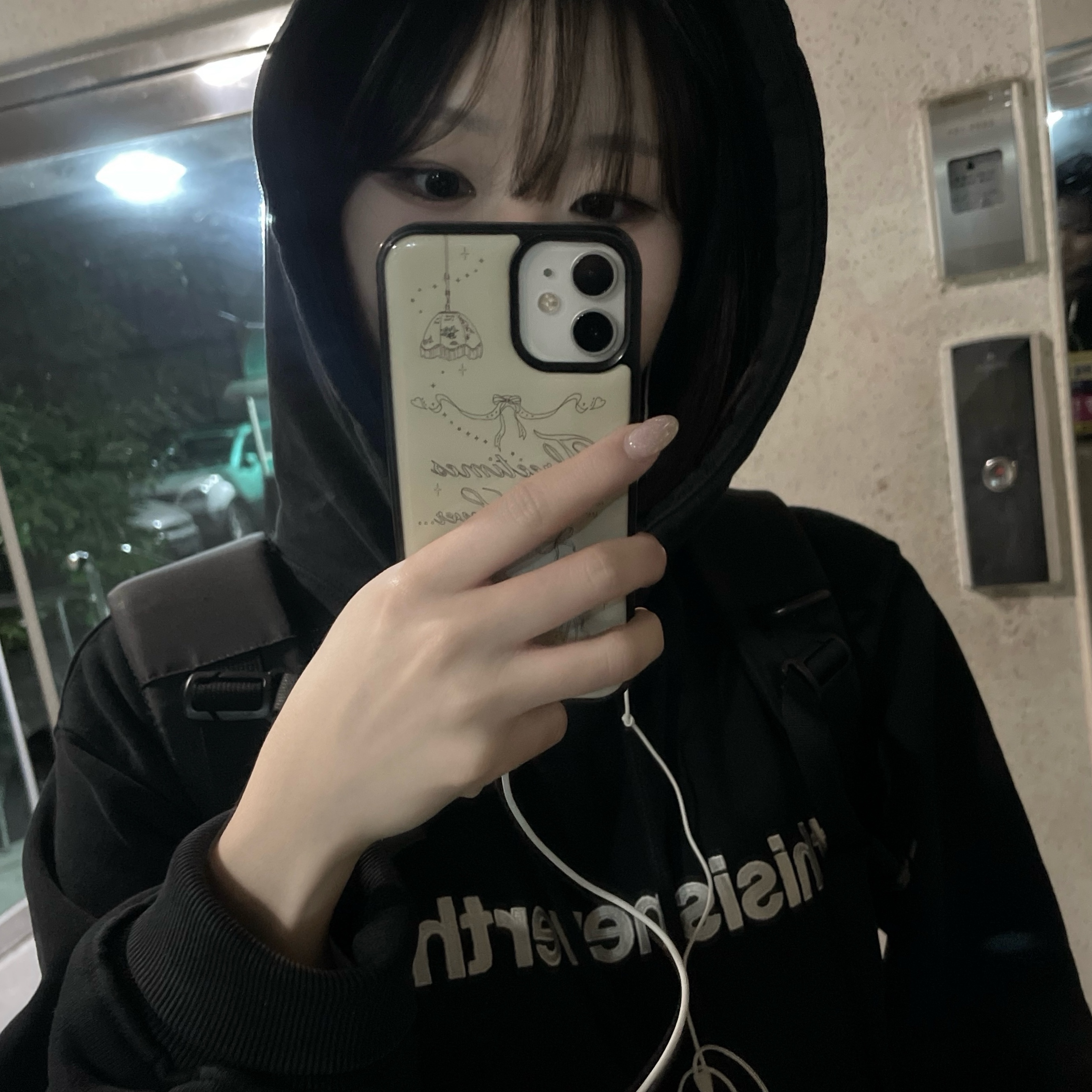 Thisisneverthat T-Logo LT Hoodie Navy 착용 스타일 - 1