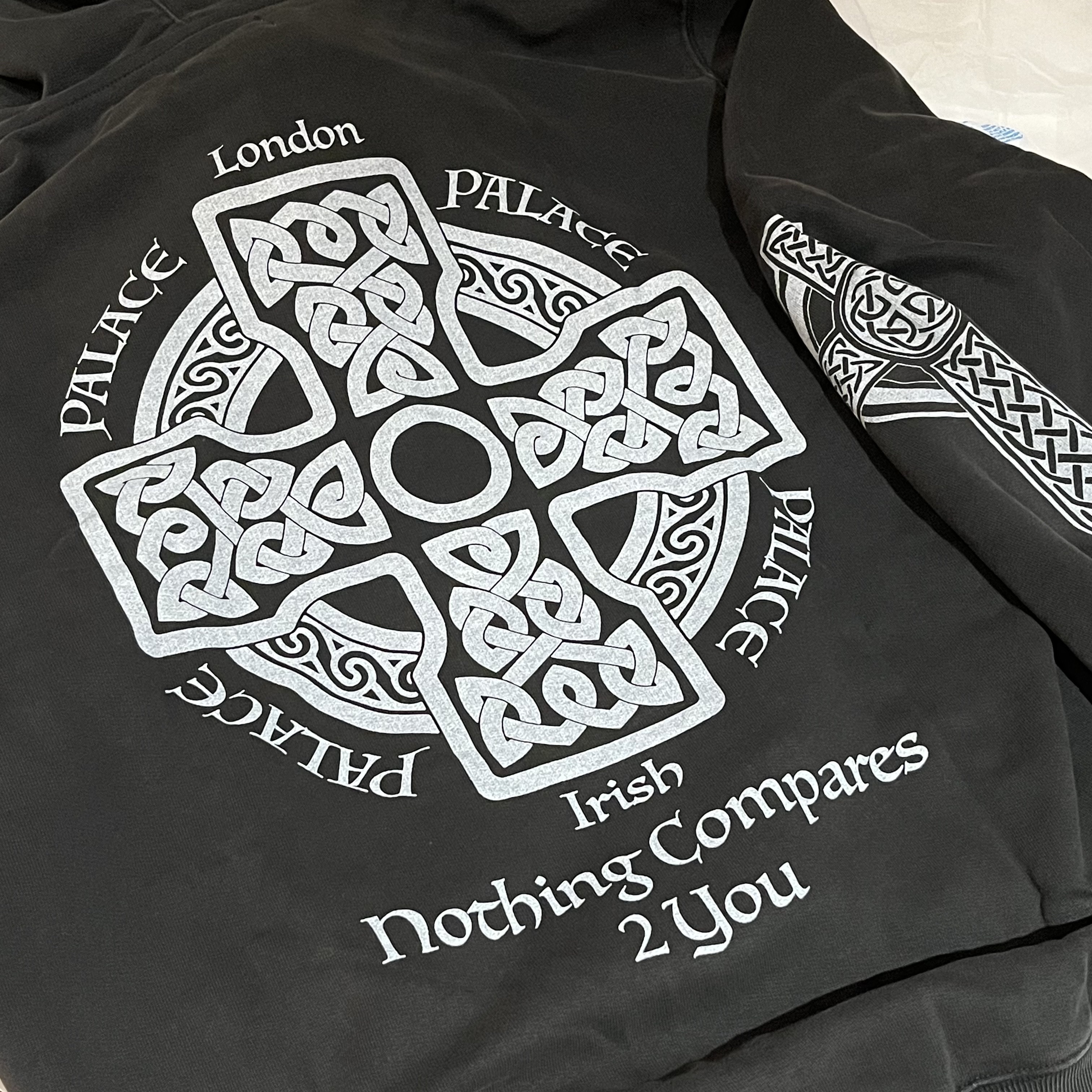 Palace Celtic Zip Hood Black - 24FW 착용 스타일
